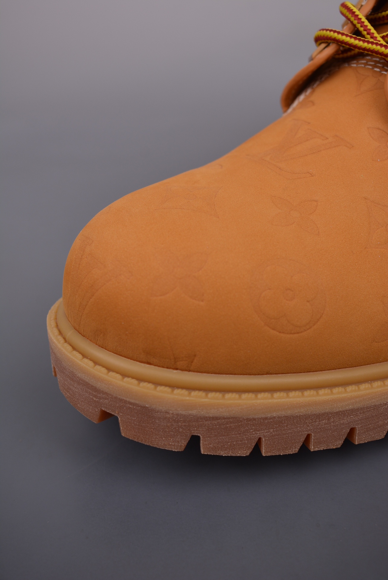 Lv x Timberland Lv联名添柏岚大黄靴 6