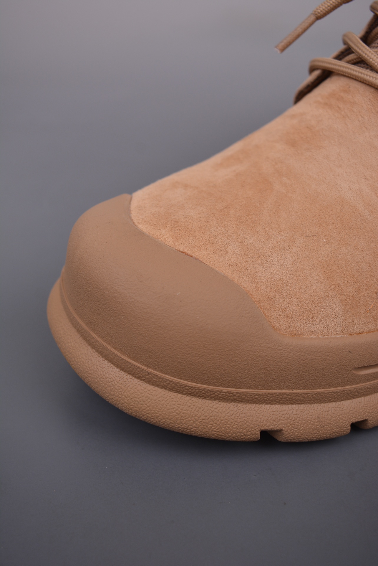 Timberland outdoor mid-top casual yellow boots, made in Guangdong, are 6