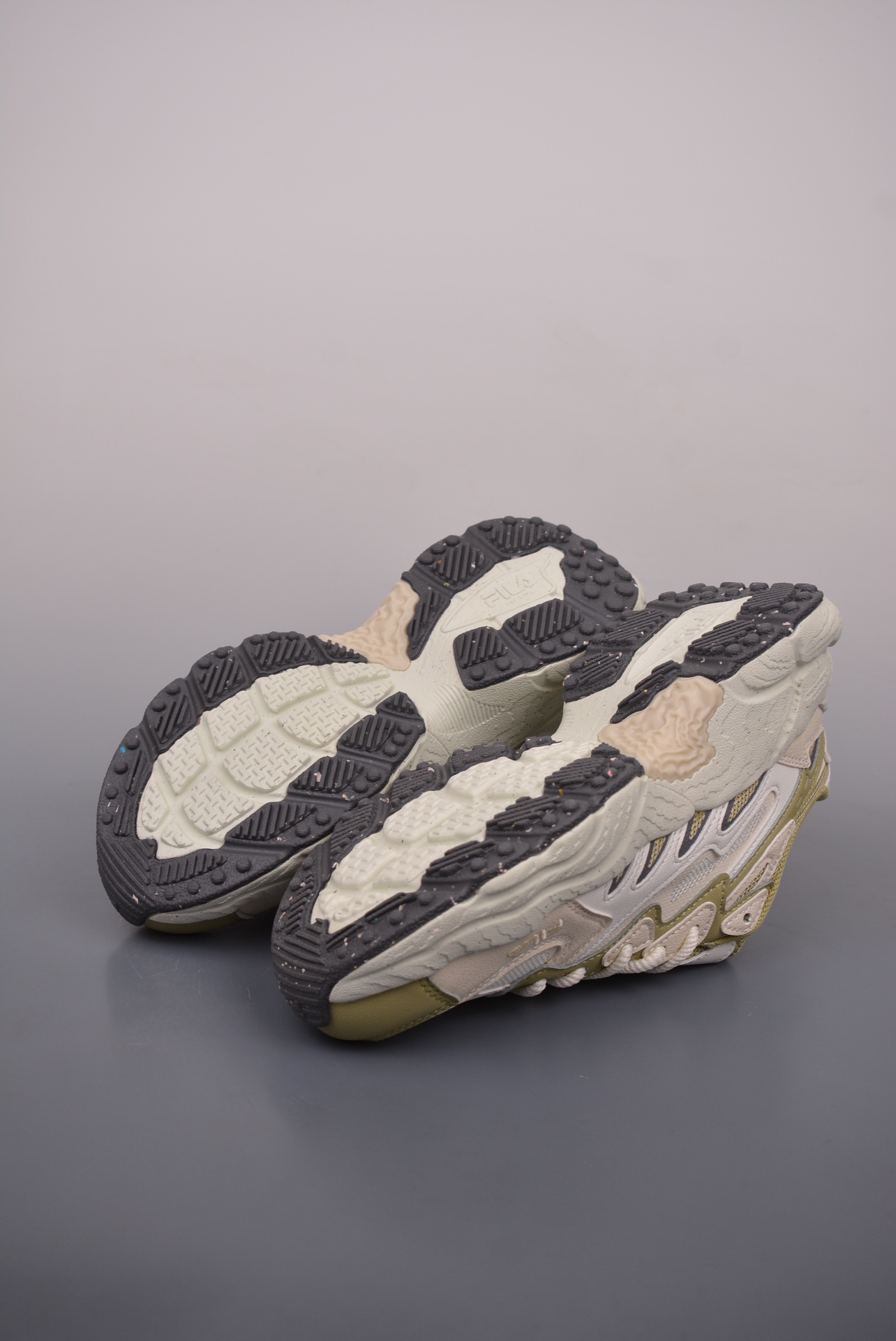 Retro low-top sports casual shoes 3