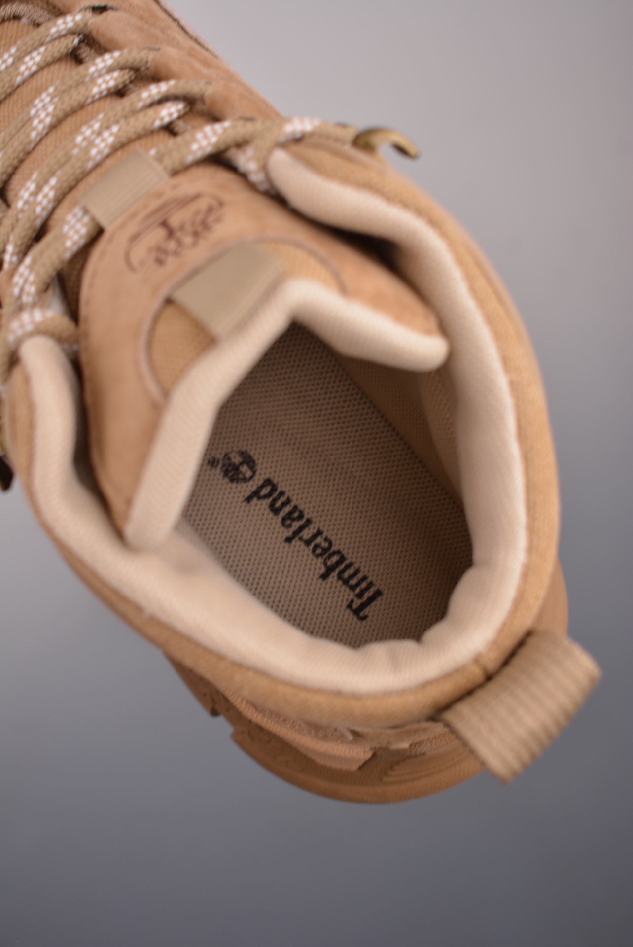 Timberland添柏岚/天伯伦 9