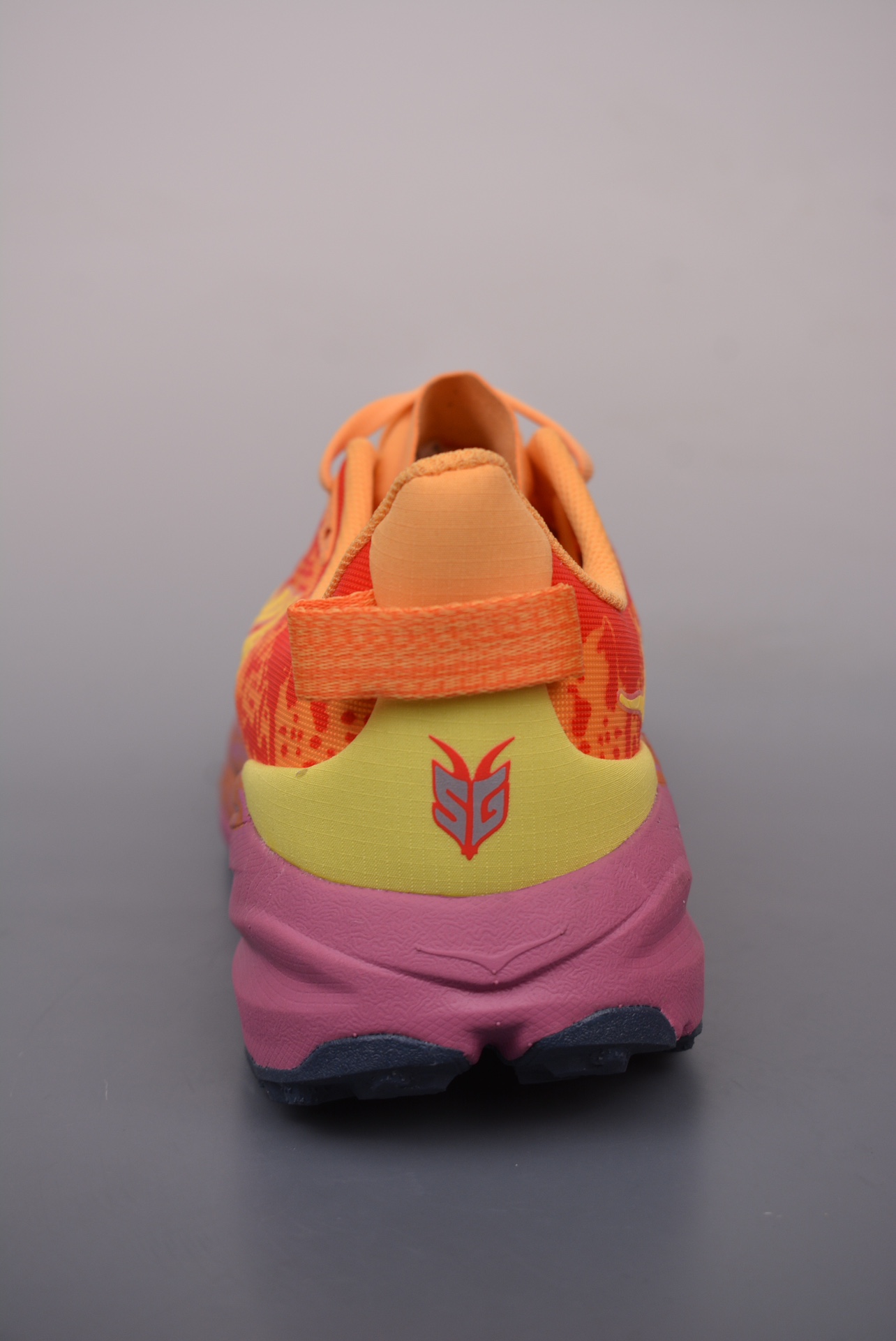 Hoka Haute Couture Classic Haute Couture Luxury Archive Ref.36DB418A 4