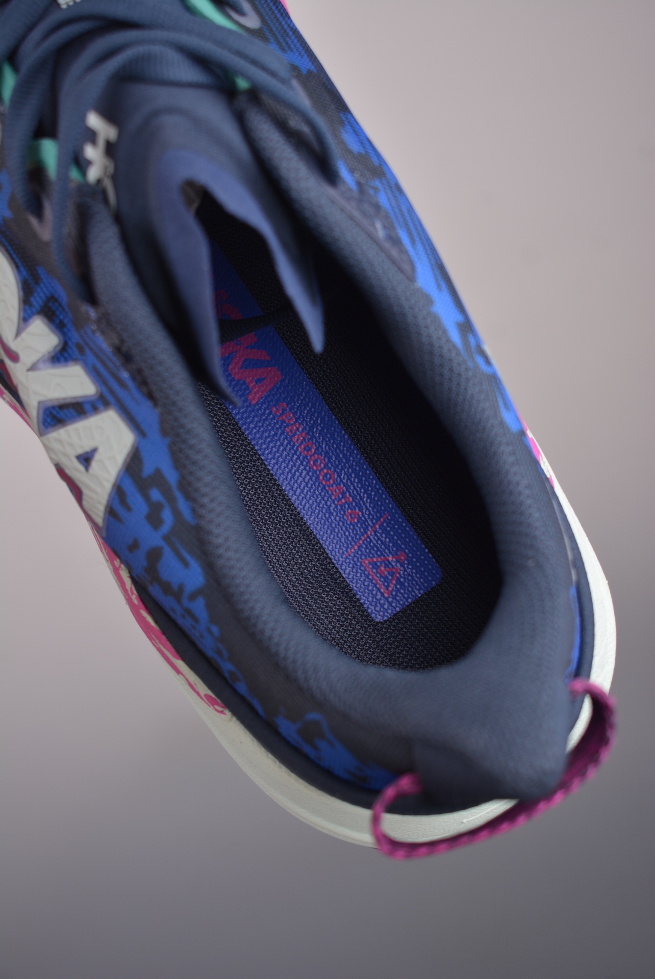 HOKA ONE ONE M Speedgoat 6 9