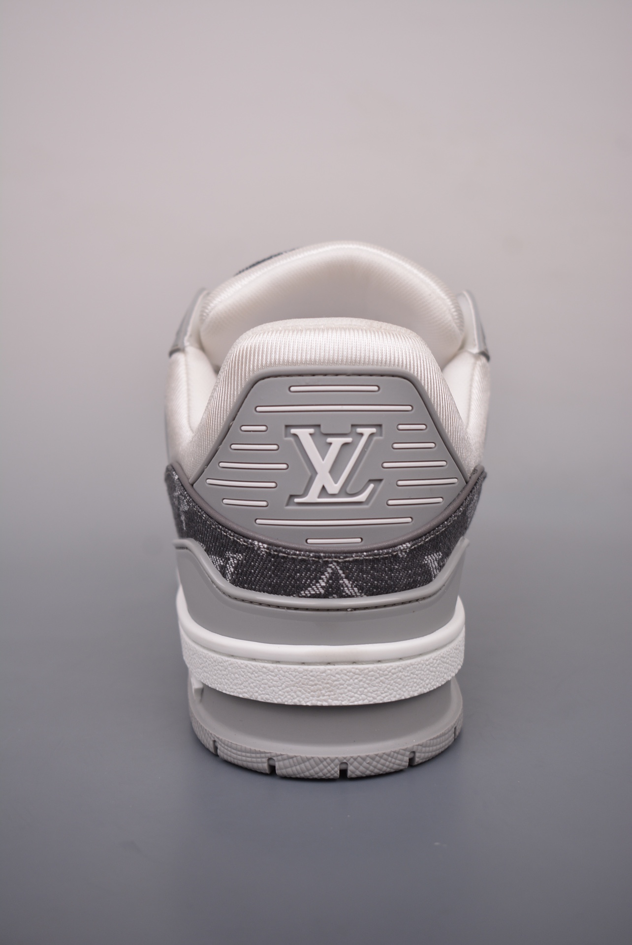 2021s LV Trainer 限定联名 4