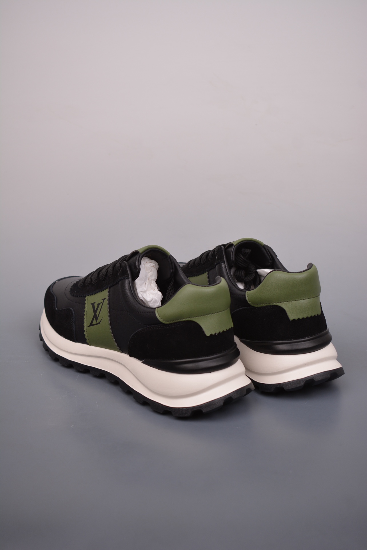 Louis vuitton Trainer Sneaker Low 路易威登 2
