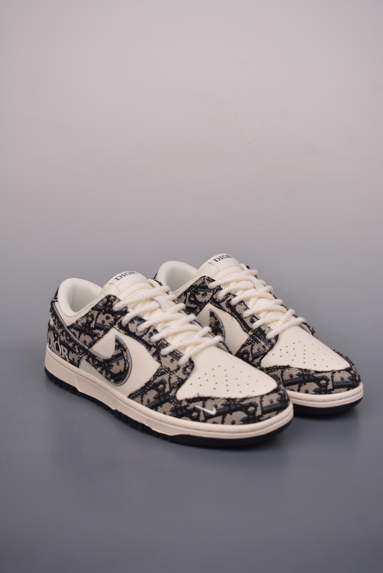 Nike SB Dunk Low Dior联名  YX5066-248