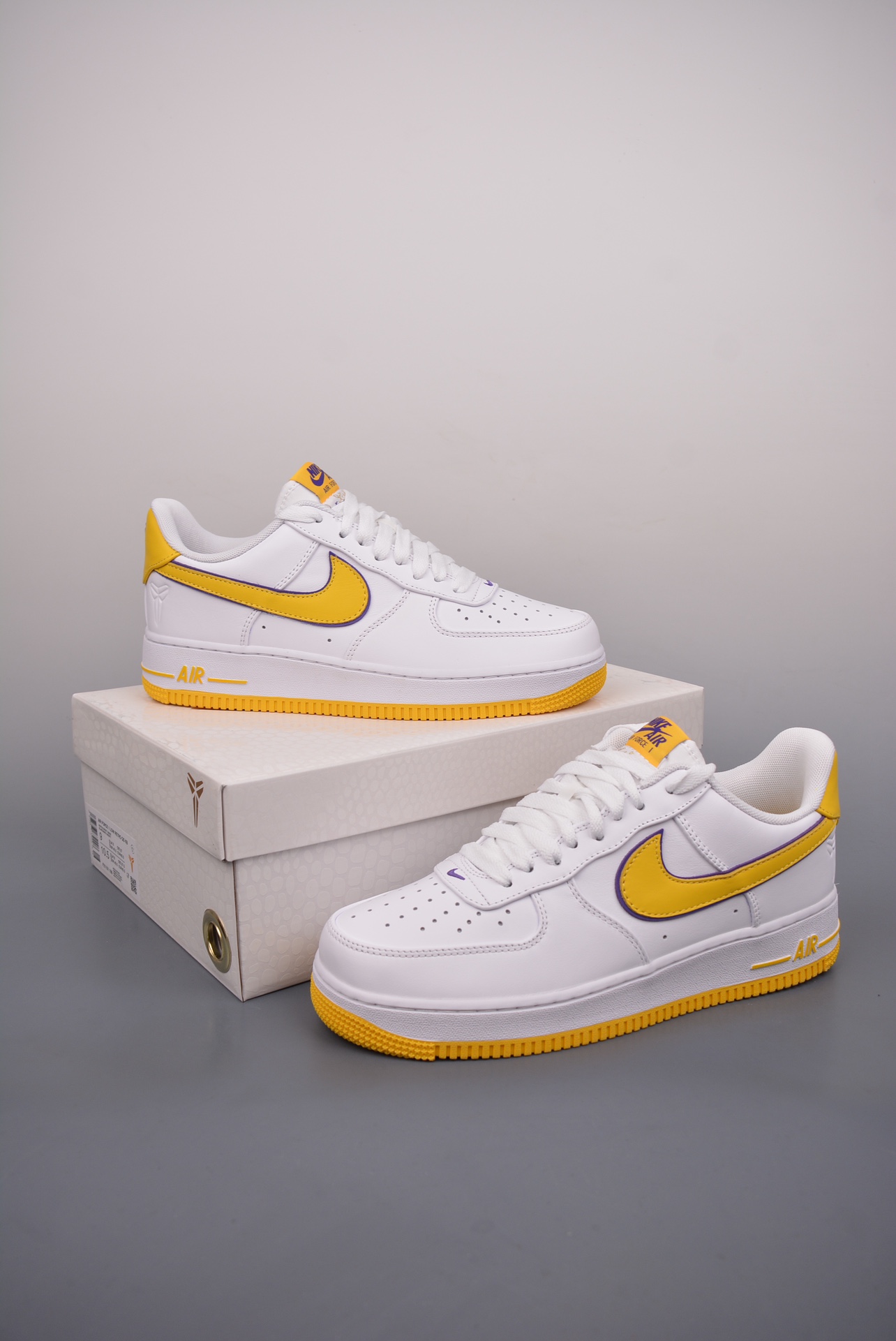 Kobe Bryant x Nike Air Force 1 Retro QS 5