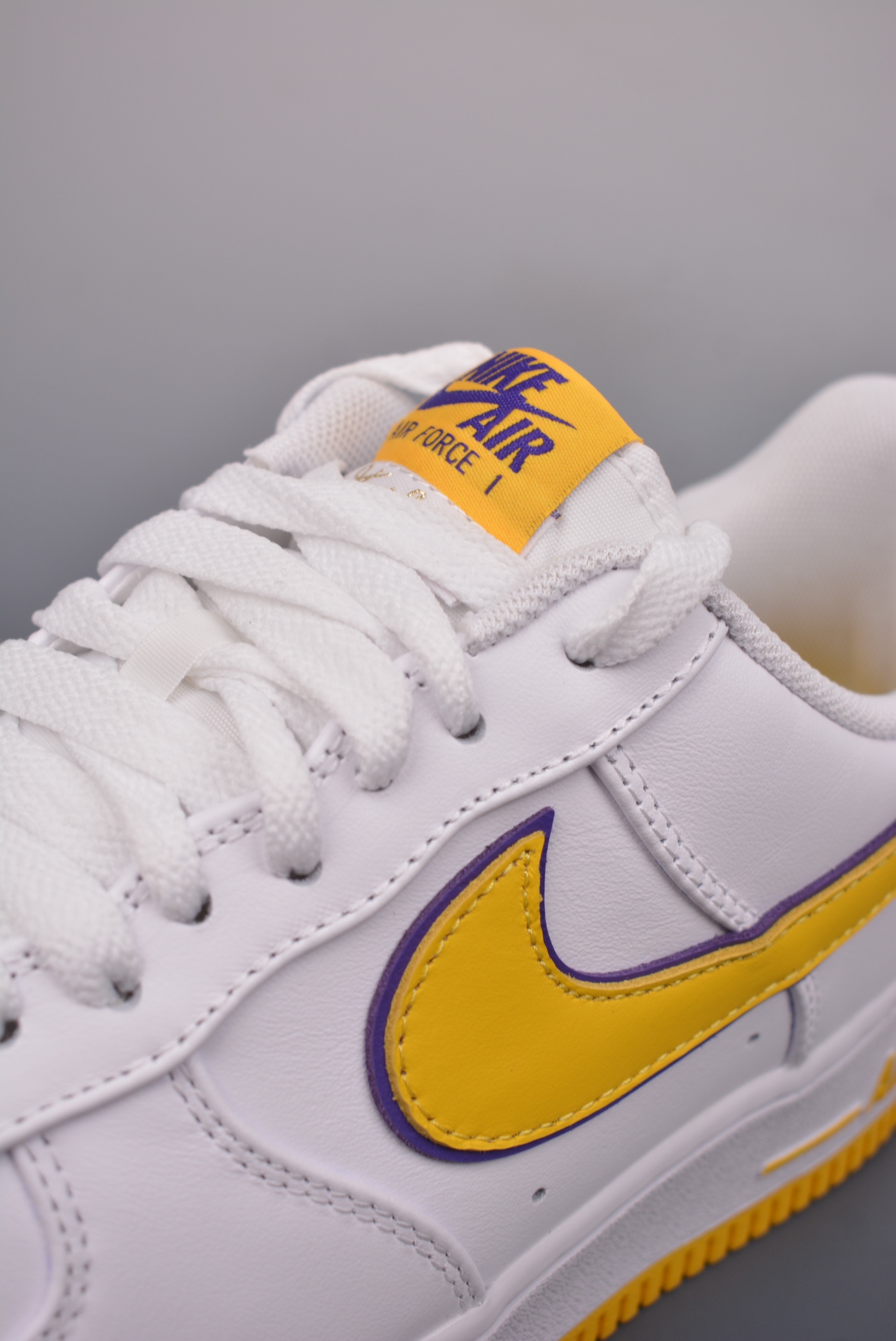 Kobe Bryant x Nike Air Force 1 Retro QS 7