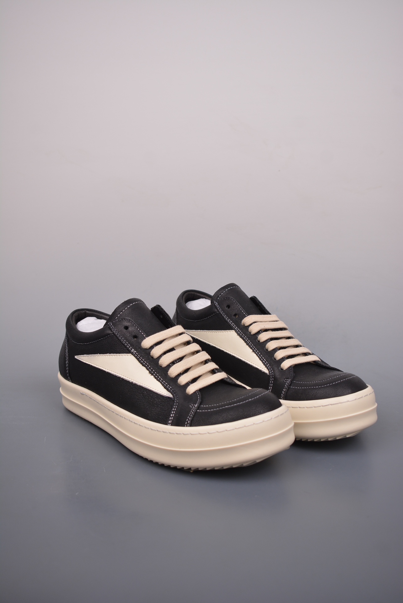 RO欧文斯Rickowens 侵权 vans 款黑色油蜡皮低帮  63337503633