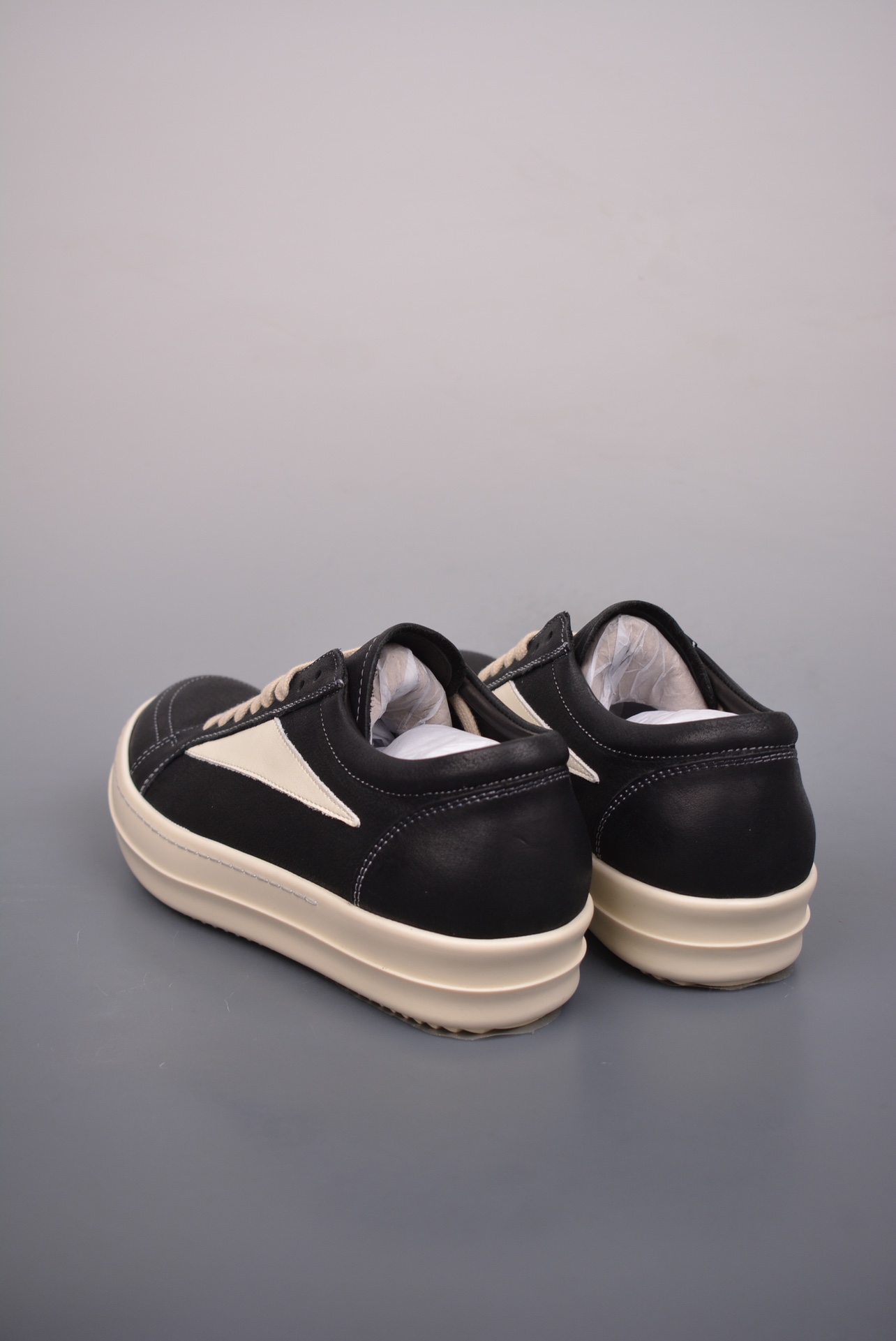 RO欧文斯Rickowens 侵权 vans 款黑色油蜡皮低帮  63337503633