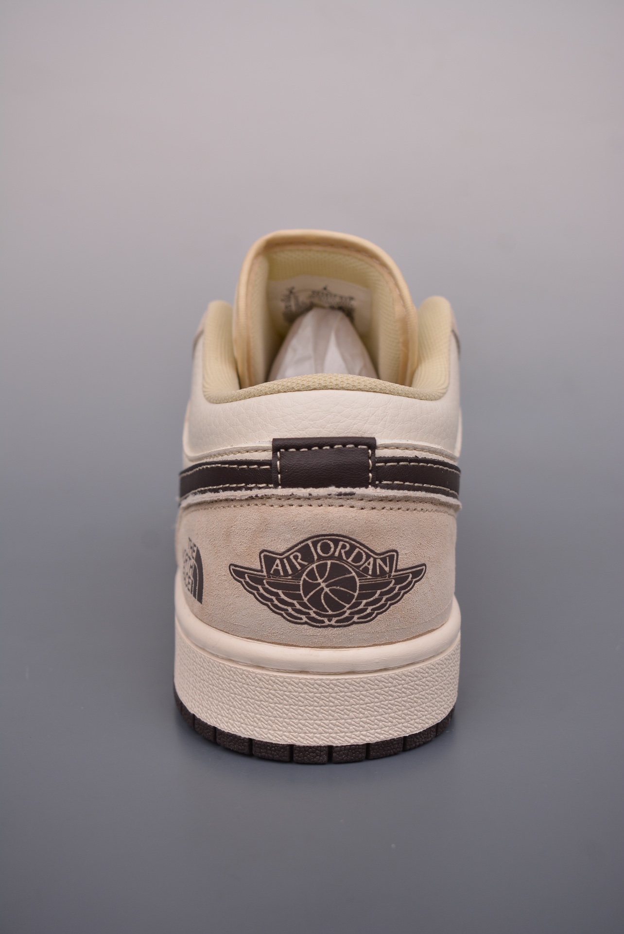 Nike Jordan Air Jordan 1 北面联名 4