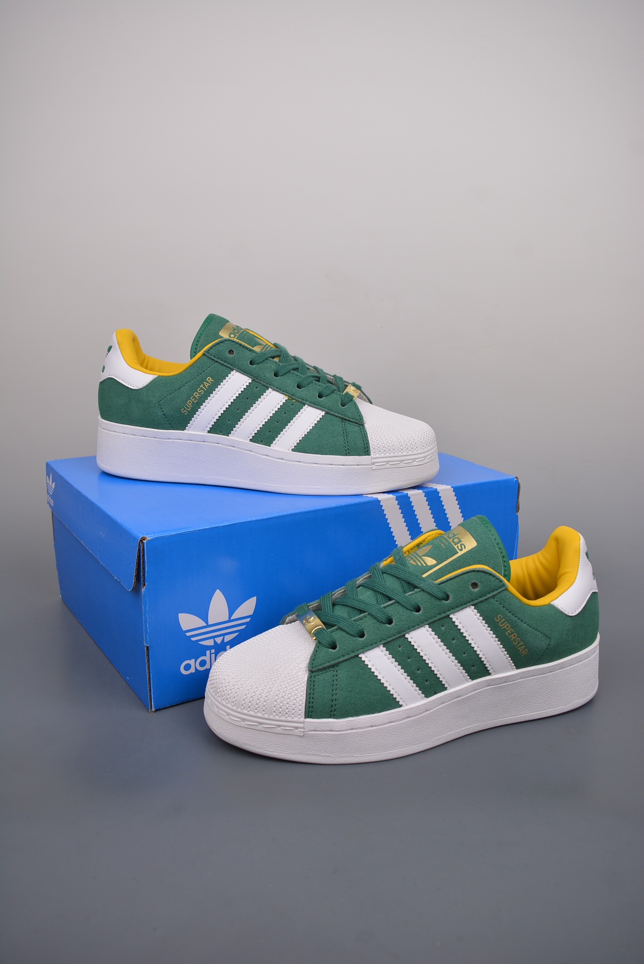 Adidas Originals SUPERSTAR XLG W 5