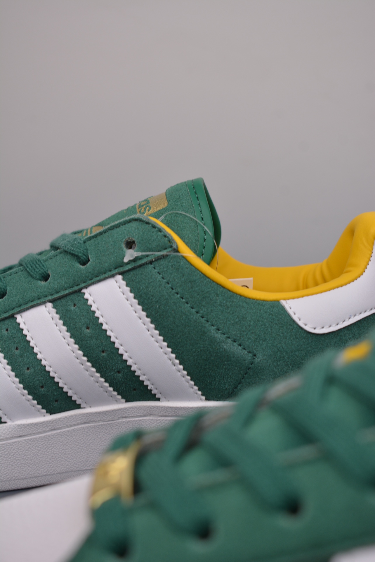 Adidas Originals SUPERSTAR XLG W 8