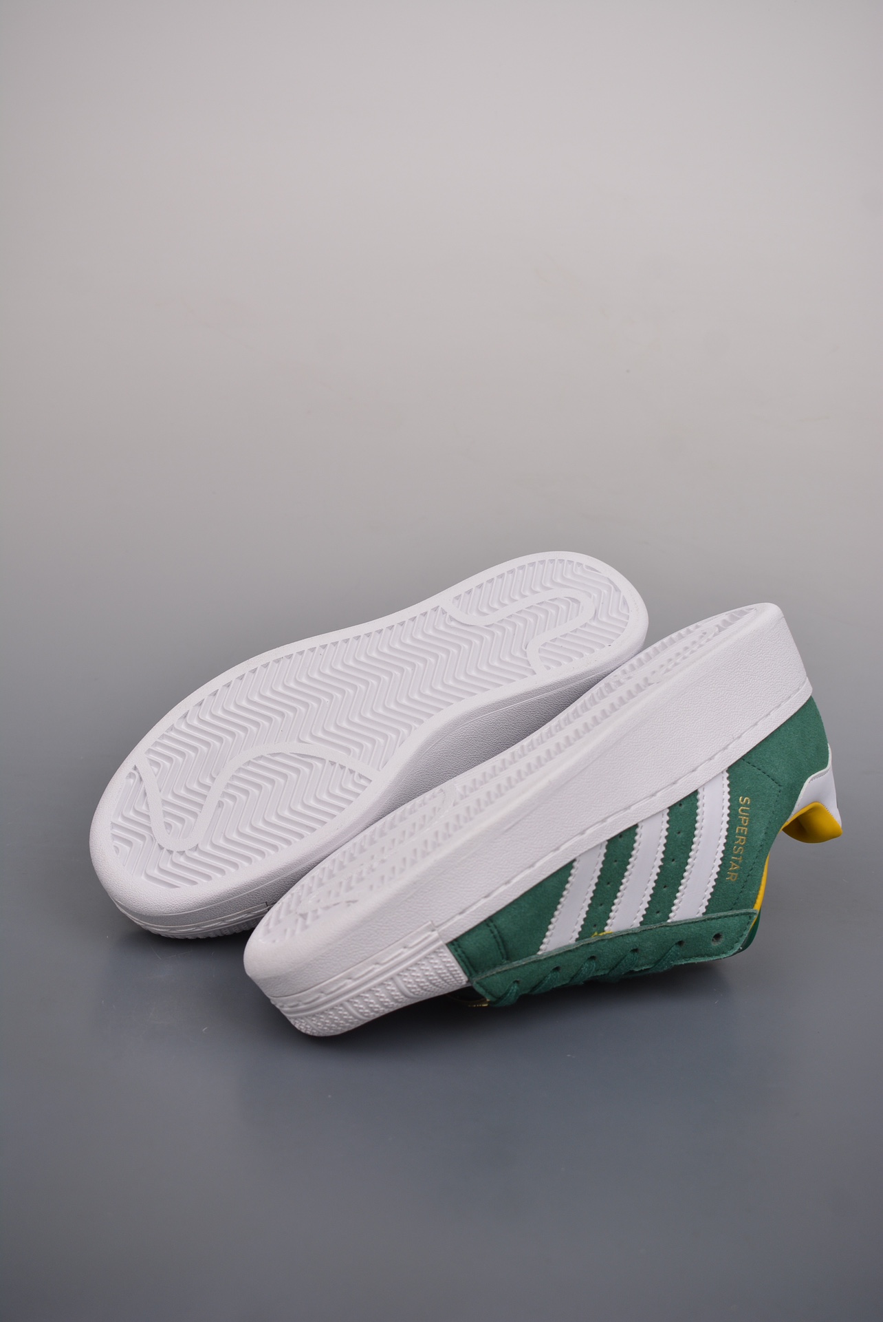 Adidas Originals SUPERSTAR XLG W 3