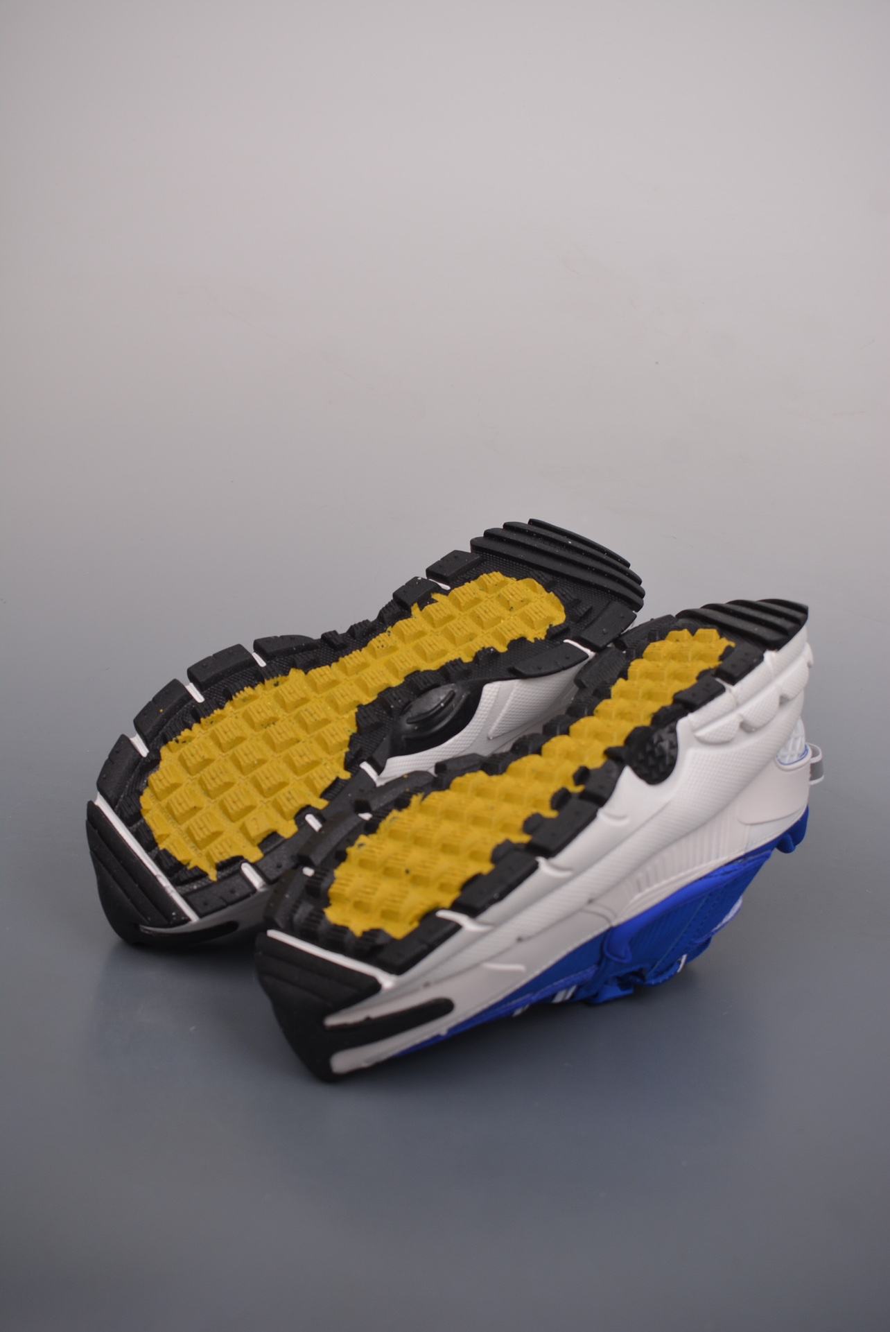 耐克Nike Zoom Vomero Roam 5 Roam 3