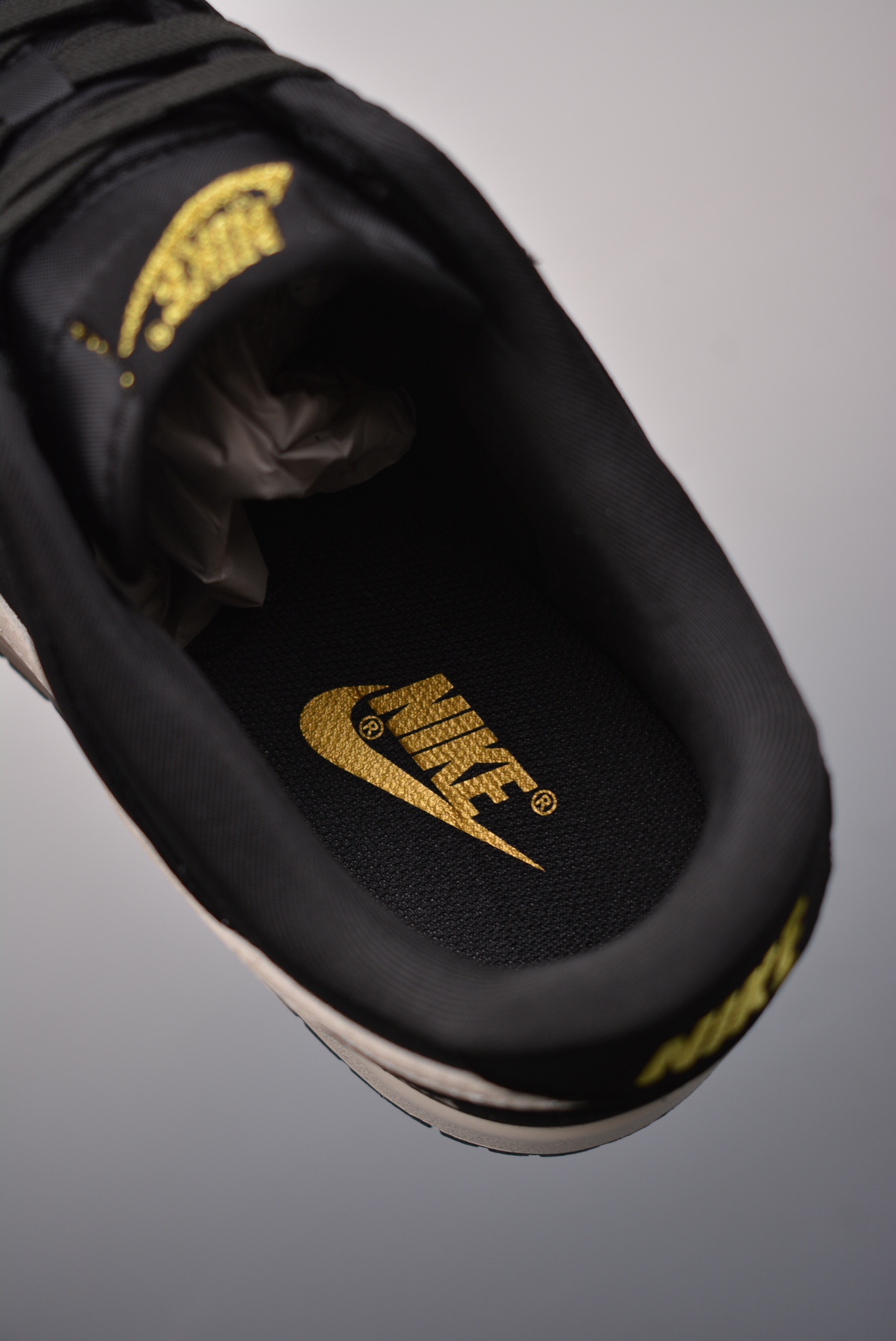 Nike SB Dunk Low FOG联名 9