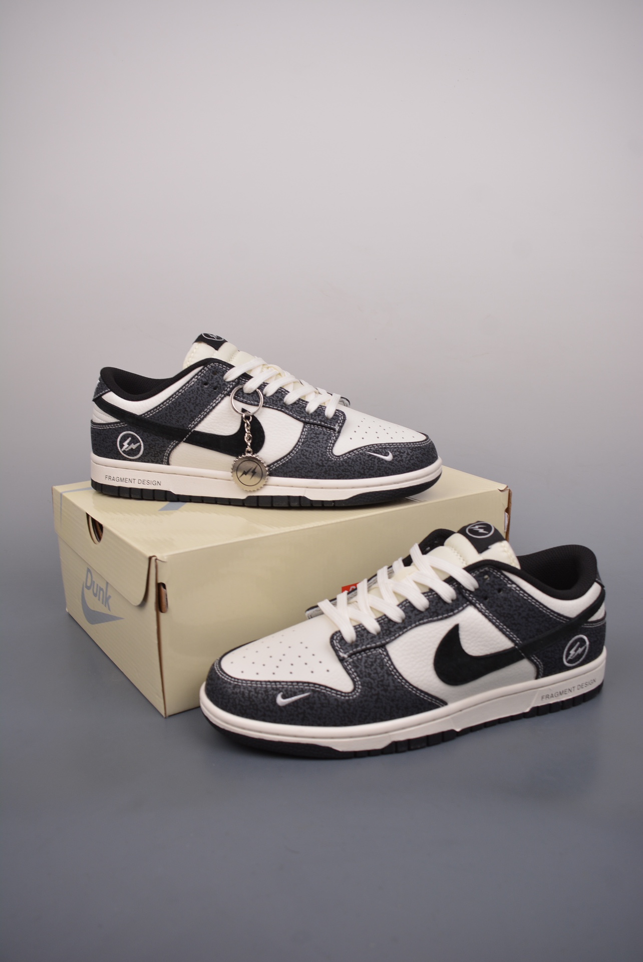 Nike SB Dunk Low collaboration with Hiroshi FujiwaraHighly recommended - Shoe 5