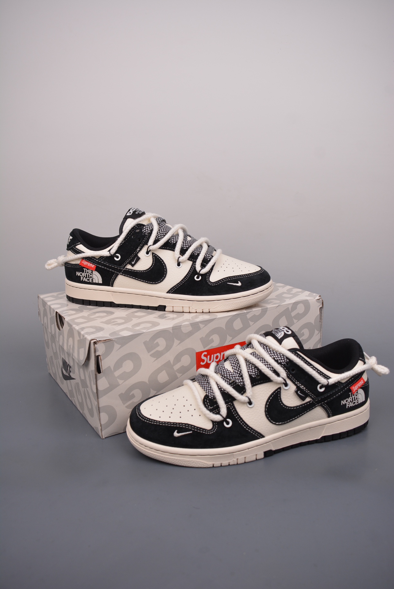 Nike SB Dunk Low North CollaborationDeconstructed drawstring shoelaces - Shoe 5