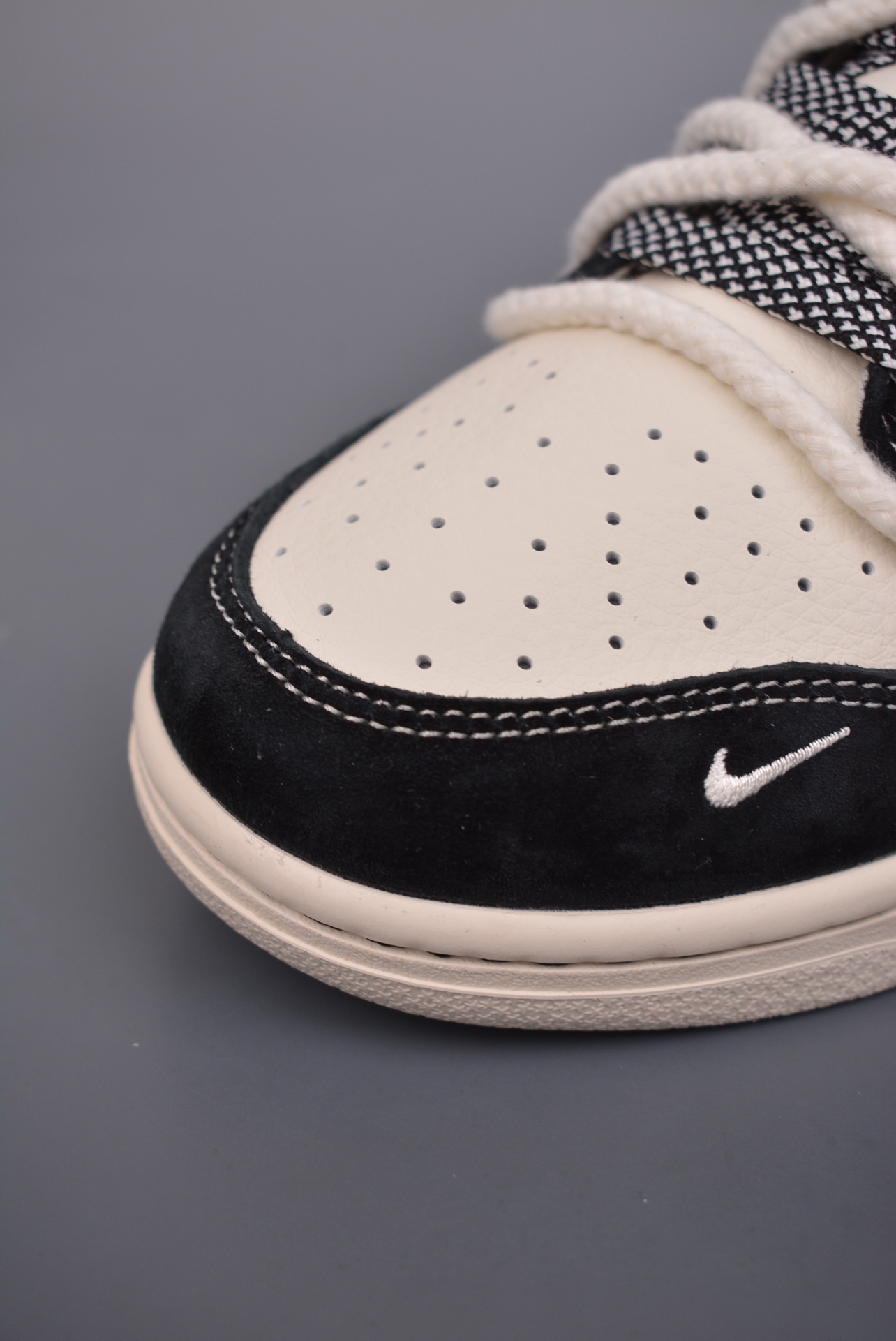 Nike SB Dunk Low North CollaborationDeconstructed drawstring shoelaces - Shoe 6