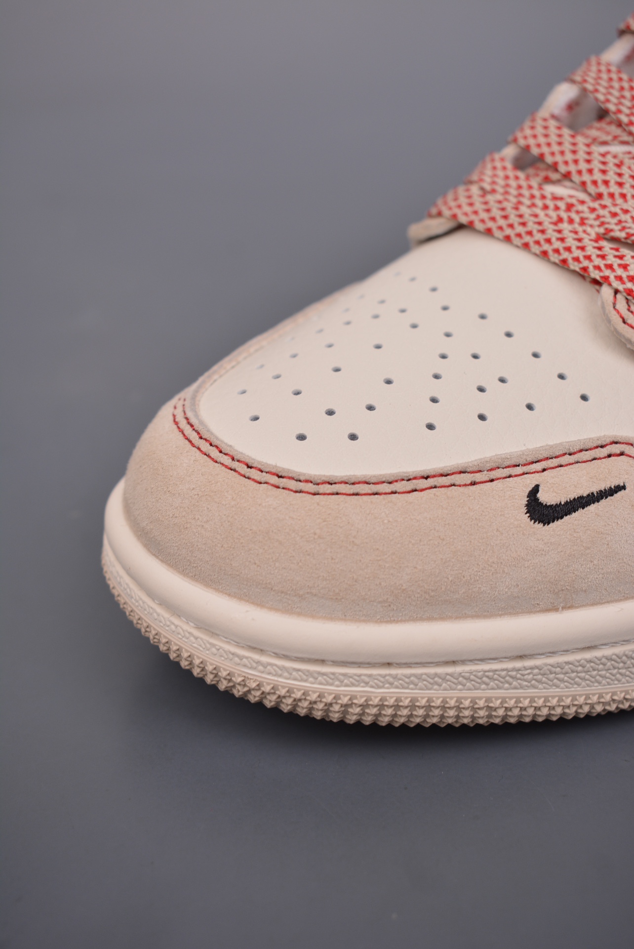 Nike Jordan Air Jordan 1 Studsi Co brandedHighly recommended products - Shoe 6