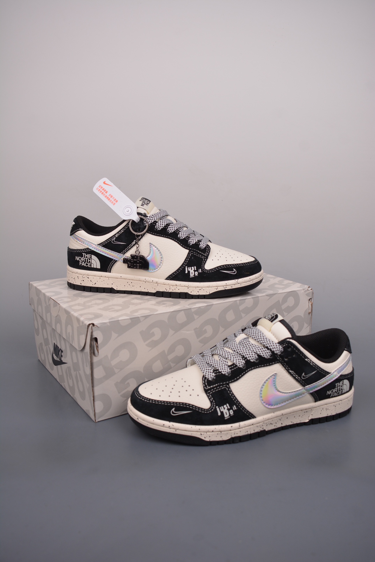 Nike SB Dunk Low 北面联名 5