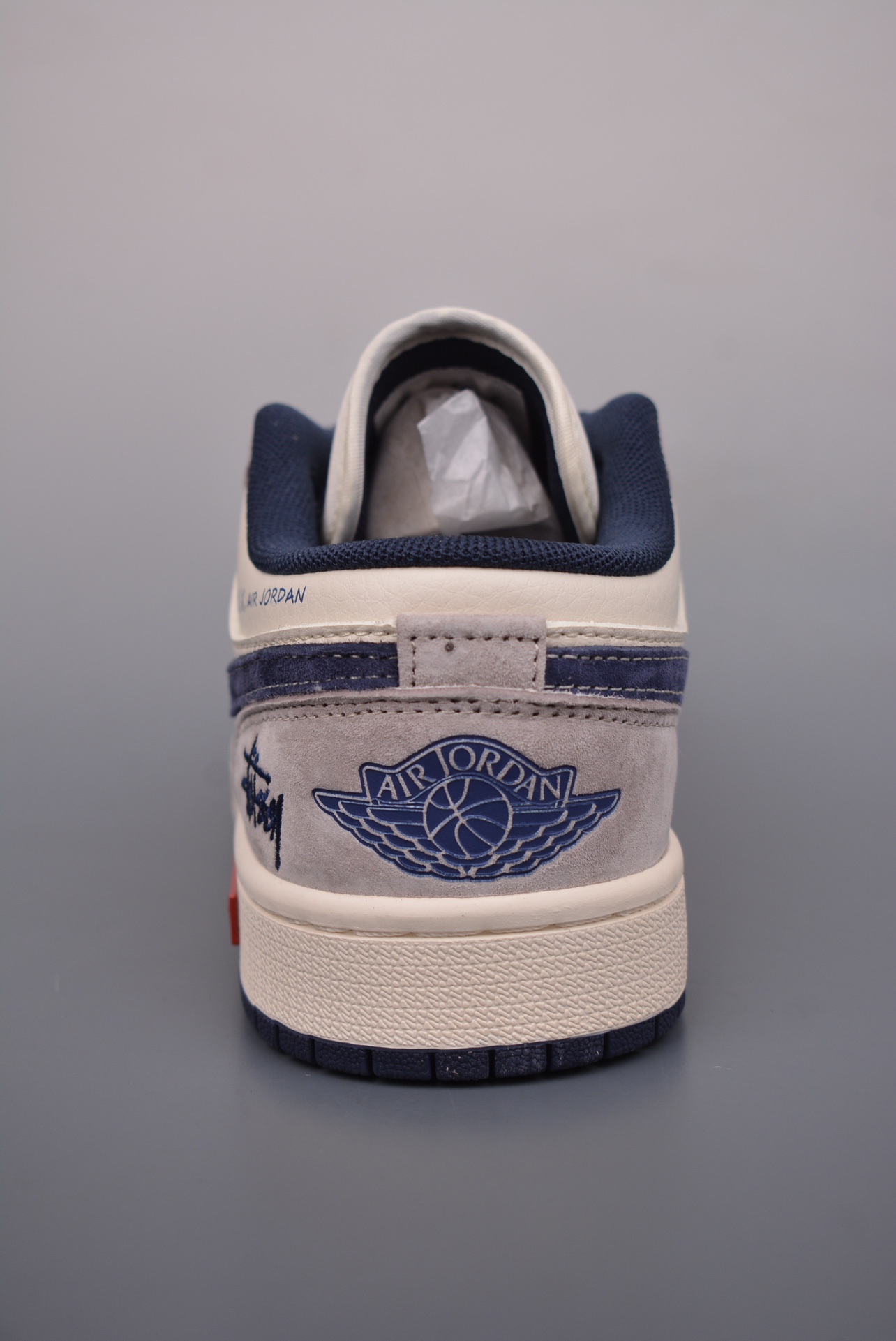 Nike Jordan Air Jordan 1 Supreme x北面联名 3