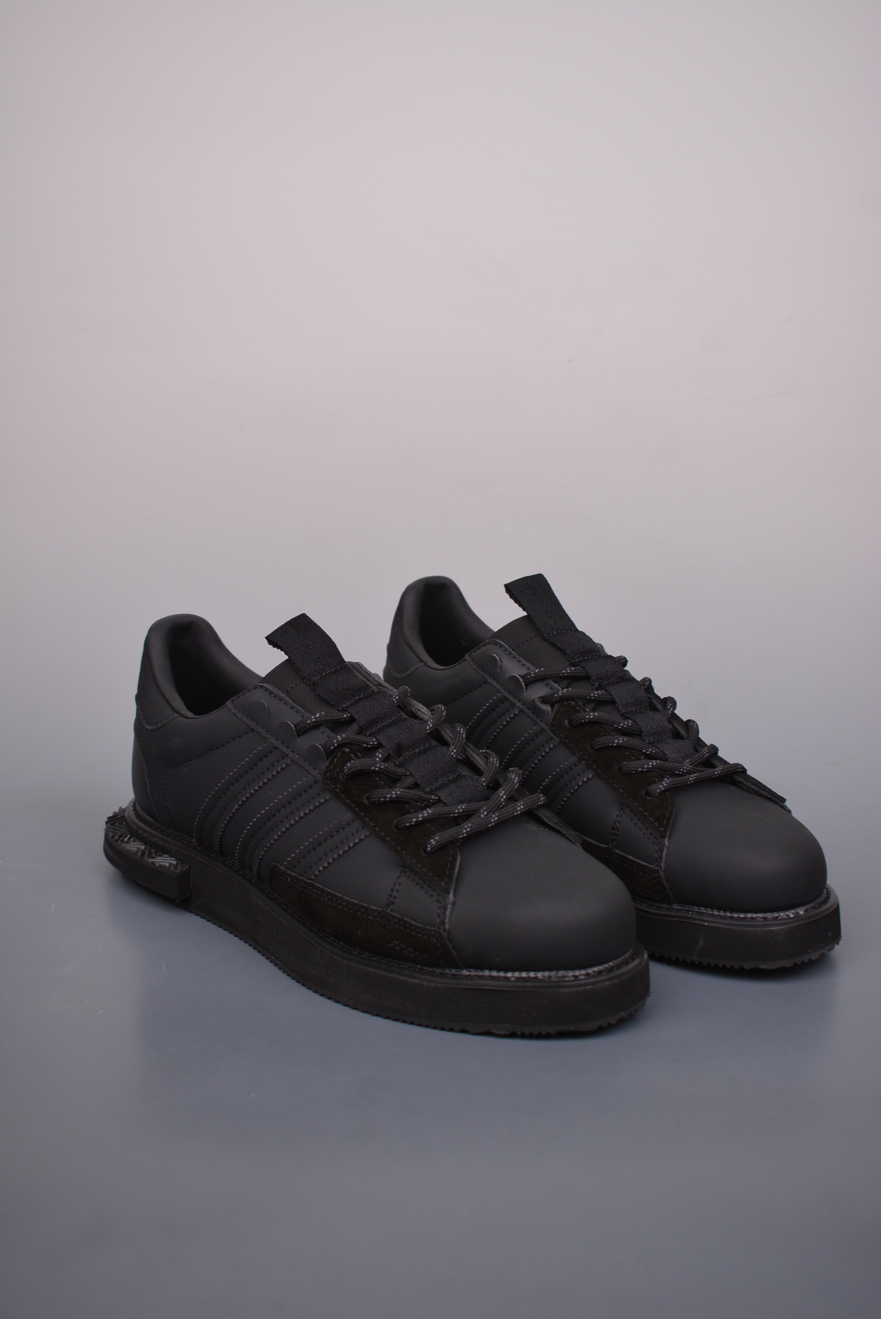 Terminal placementAdidas Originals Campus ”MFX REBOOT "Casual Board - Shoe