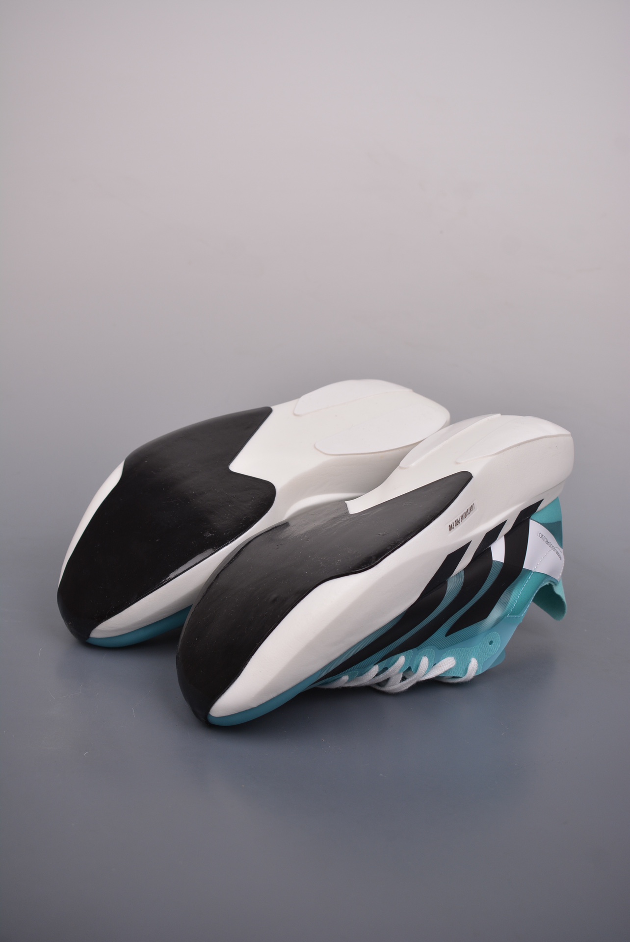 Adidas Adizero Evo SL 蝉翼面 3