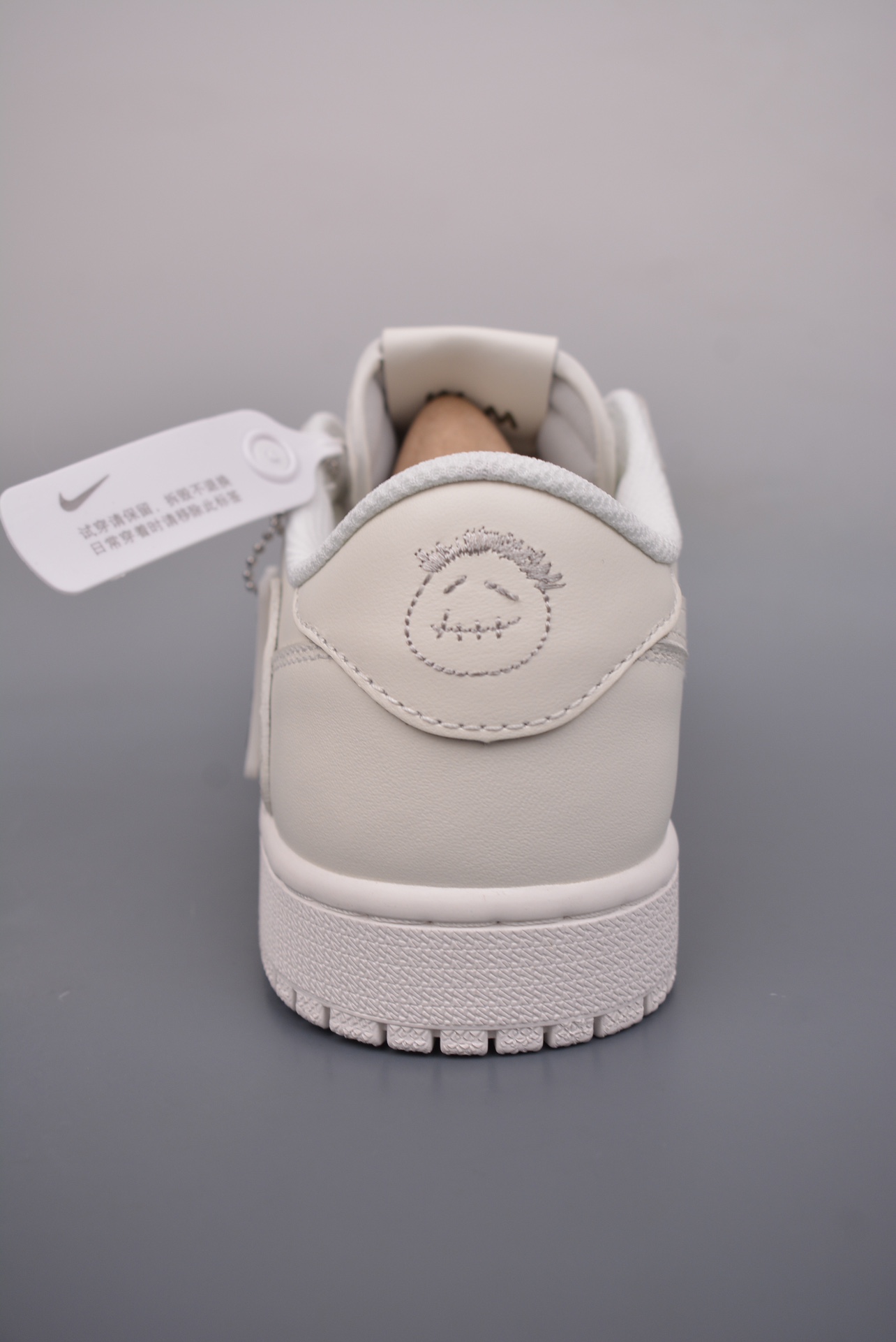 Fragment x Travis Scott x Air Jordan 1 Low Triple Joint HookThe - Shoe 4