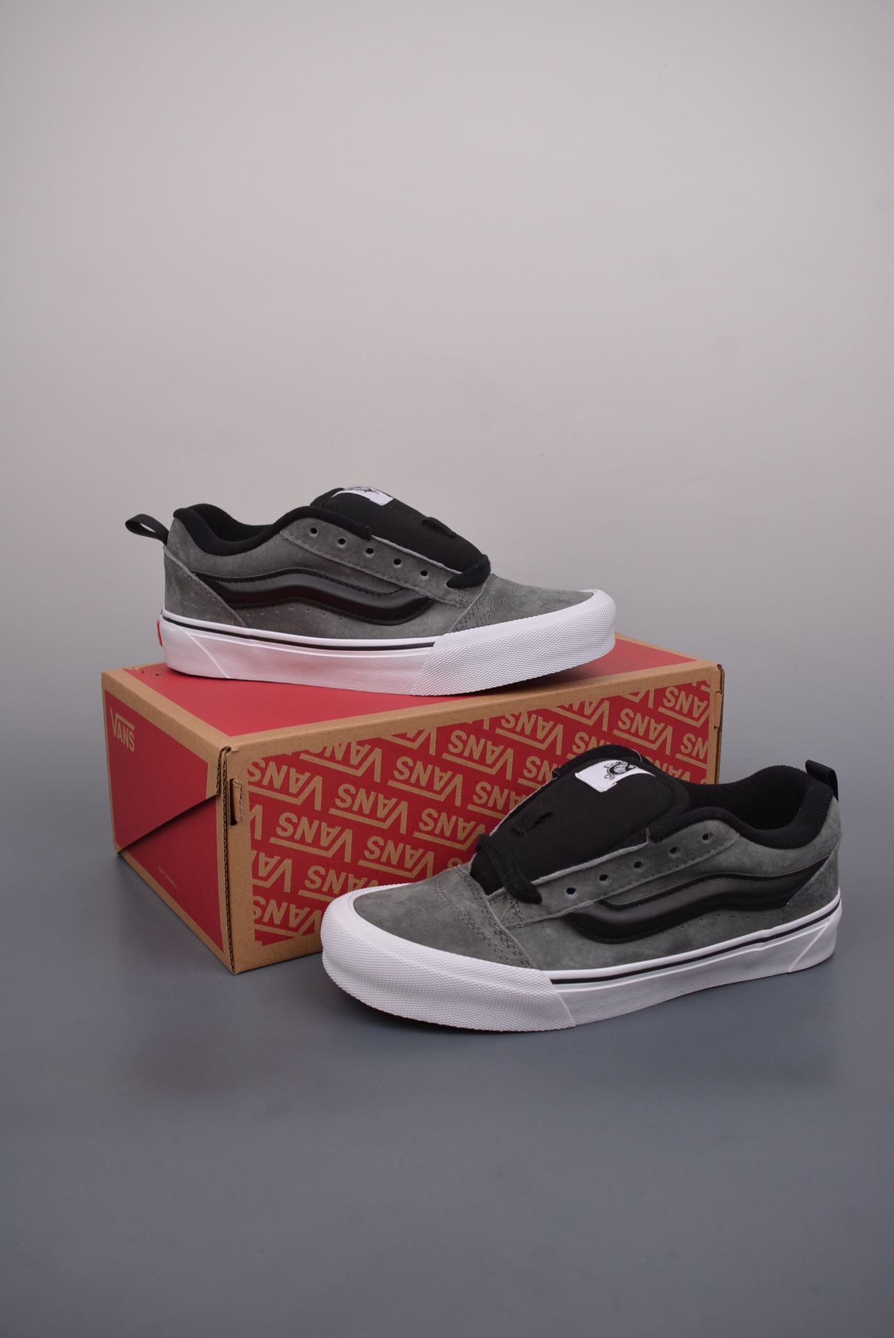 Vans Knu Skool Grey BlackWansi low top retro casual chubby bread - Shoe 5