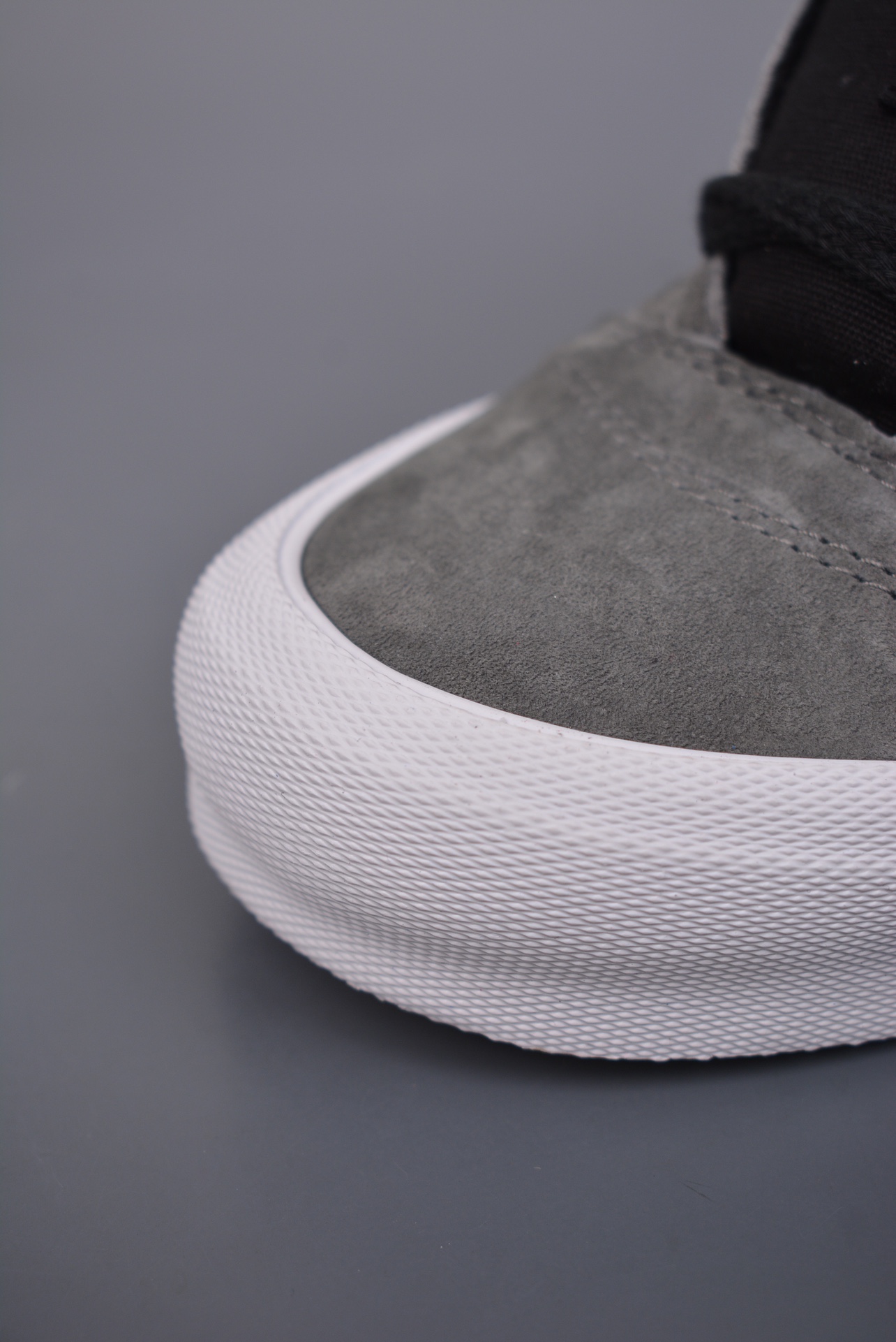 Vans Knu Skool Grey BlackWansi low top retro casual chubby bread - Shoe 6