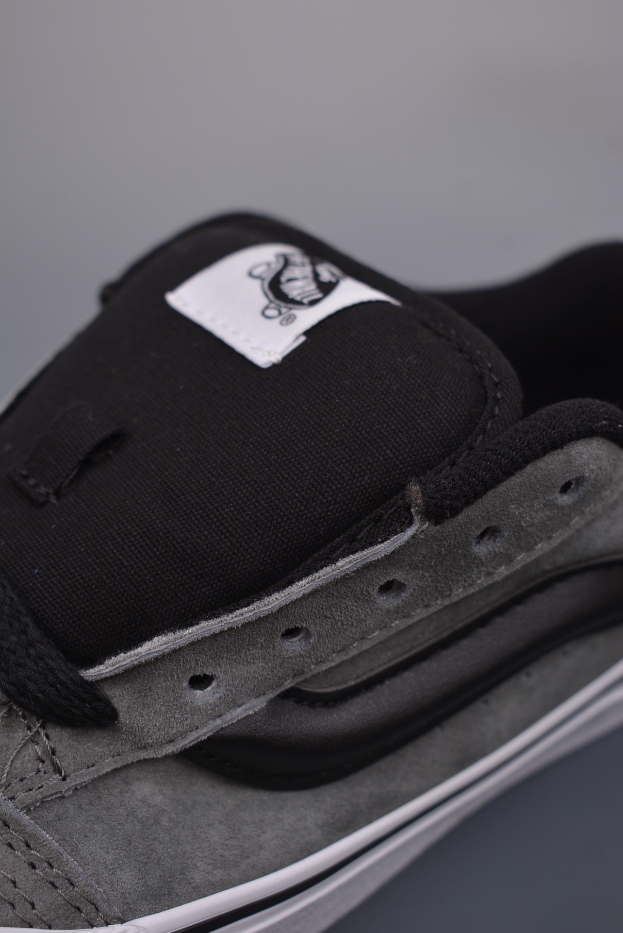 Vans Knu Skool Grey BlackWansi low top retro casual chubby bread - Shoe 7