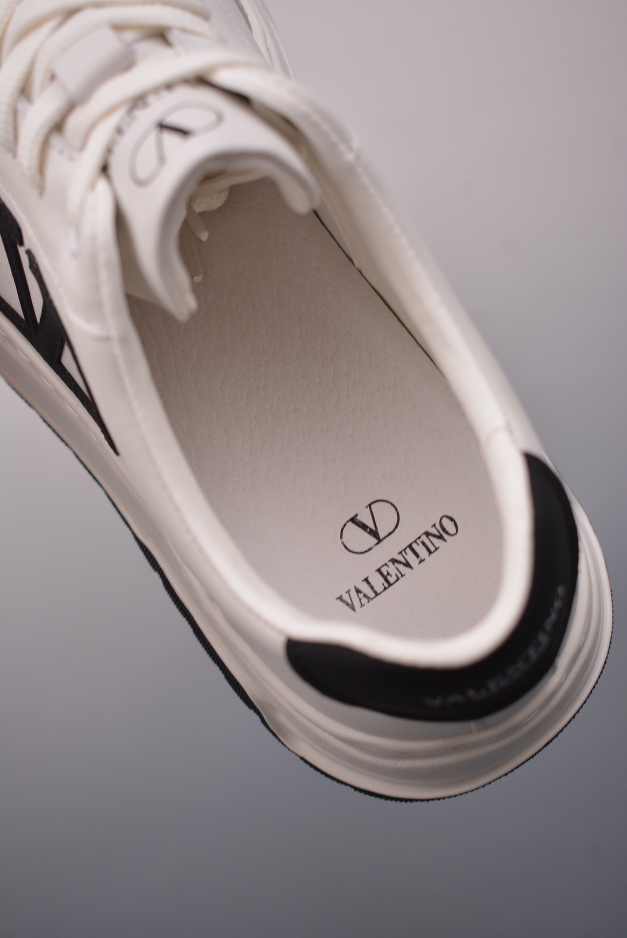 420  Valentino 华伦天奴 Rockstud untitled  厚底休闲小白鞋   RY2S083BLUBL618H