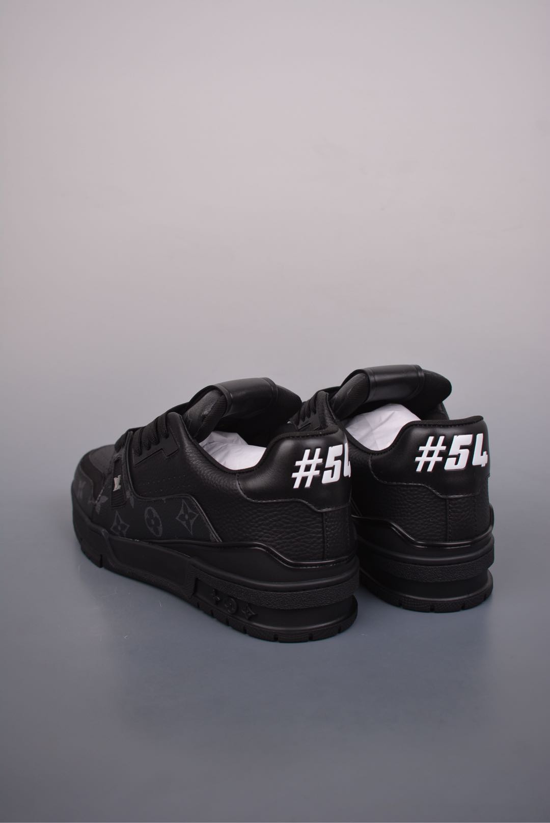 2021s LV Trainer 限定联名 最新配色国内限定无售