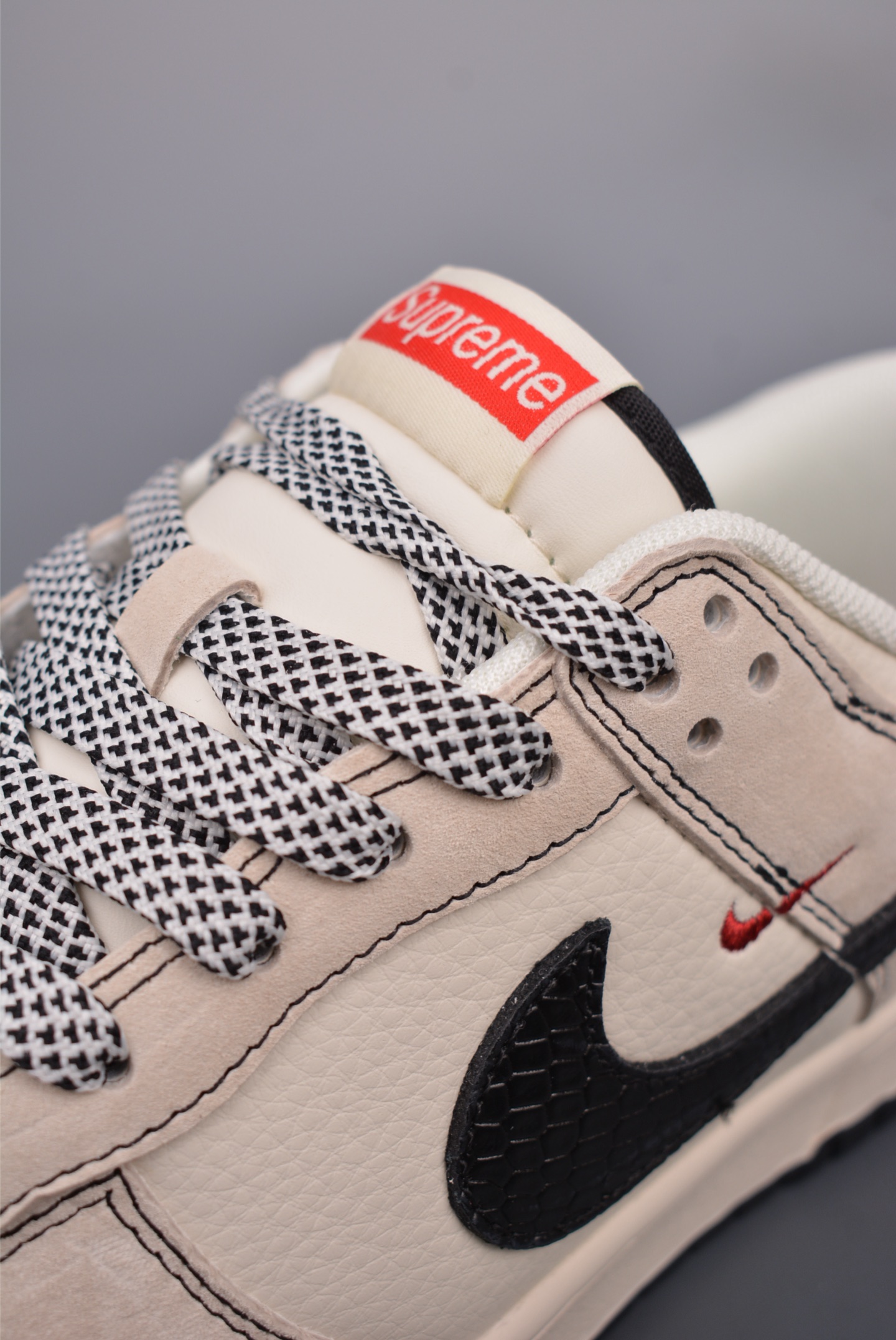 Nike SB Dunk Low 2025癸巳蛇年限定  HH7518-030