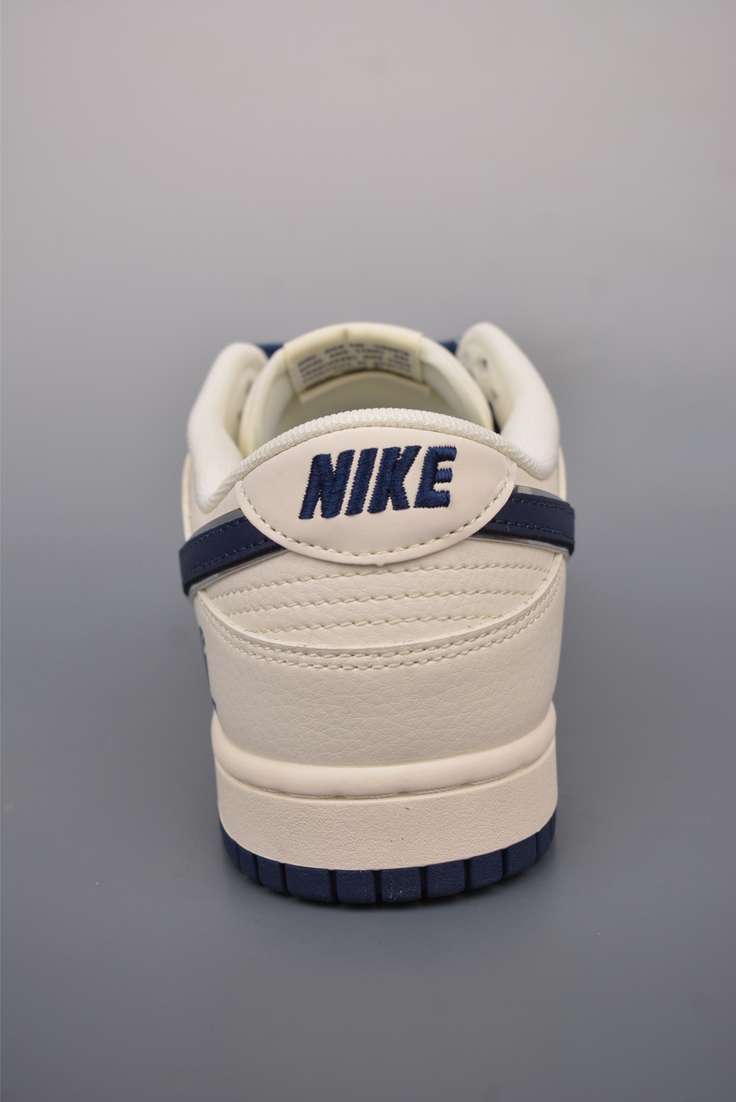Nike SB Dunk Low 冠军联名  SJ1089-008