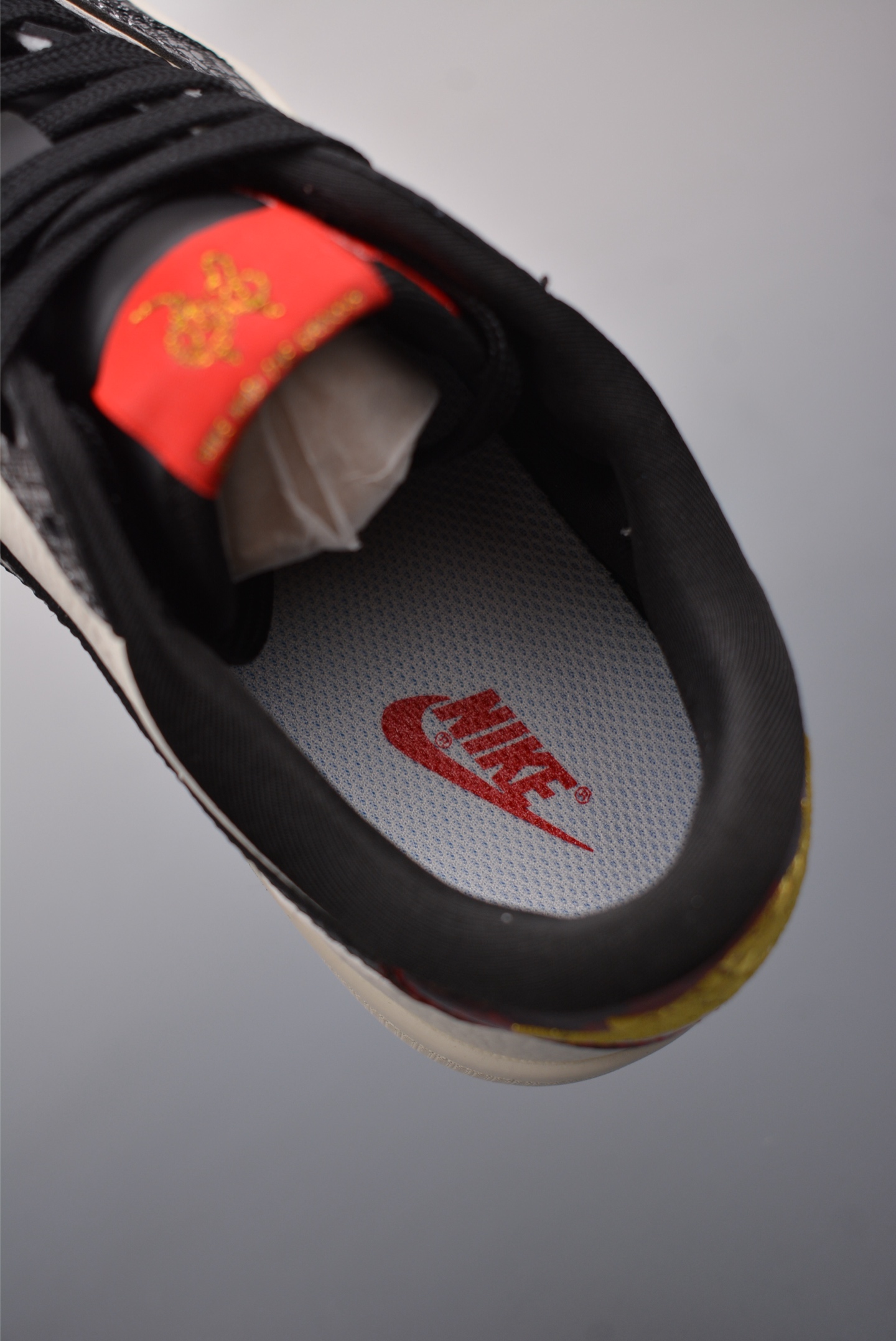 Fragment x Travis Scott x蛇年限定 Air Jordan 1 Low 三方联名倒钩  CH6336-023