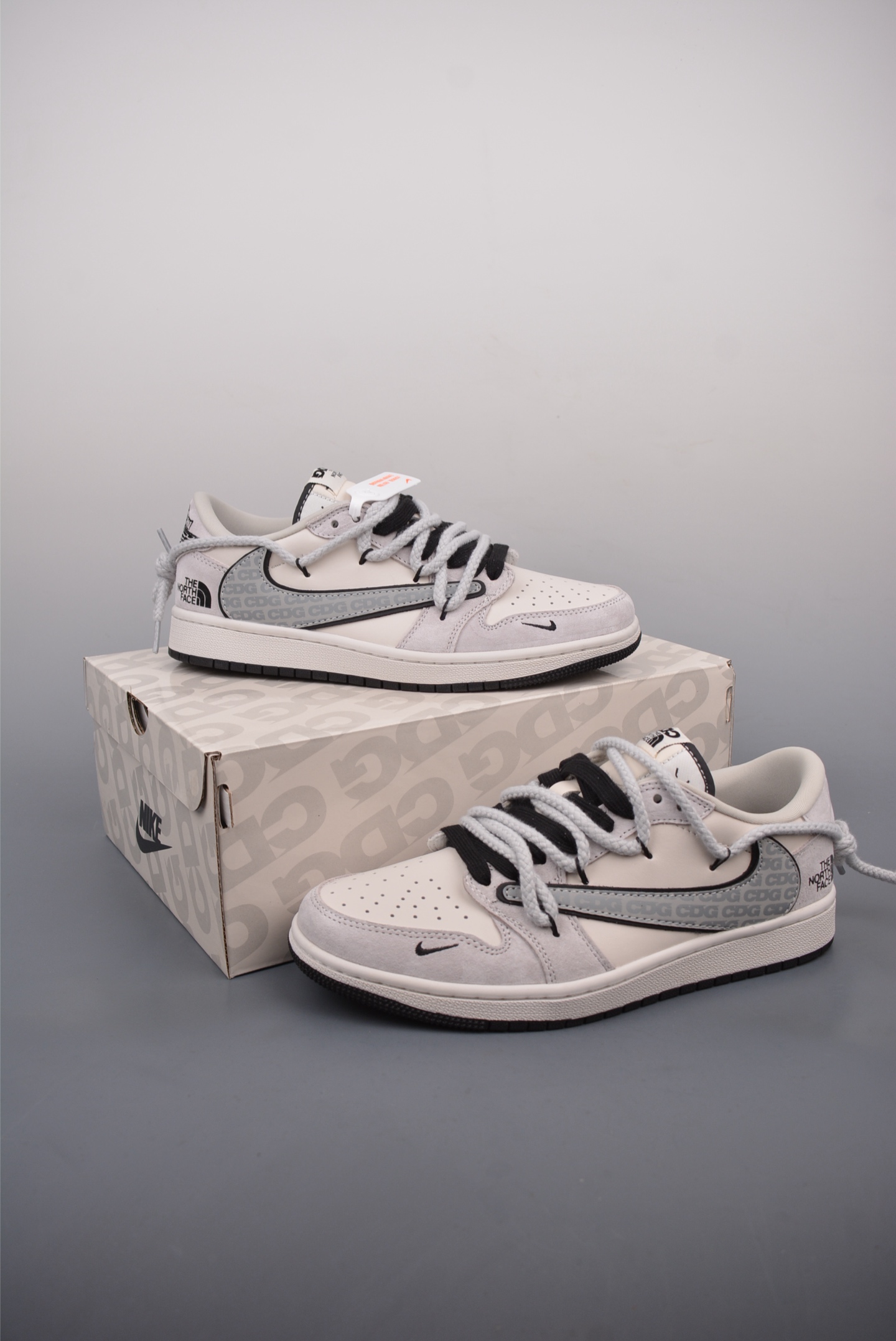 Fragment x TS x Air Jordan 1 Low x 北面 解构绑带 三方联名倒钩低帮  XX3318-516