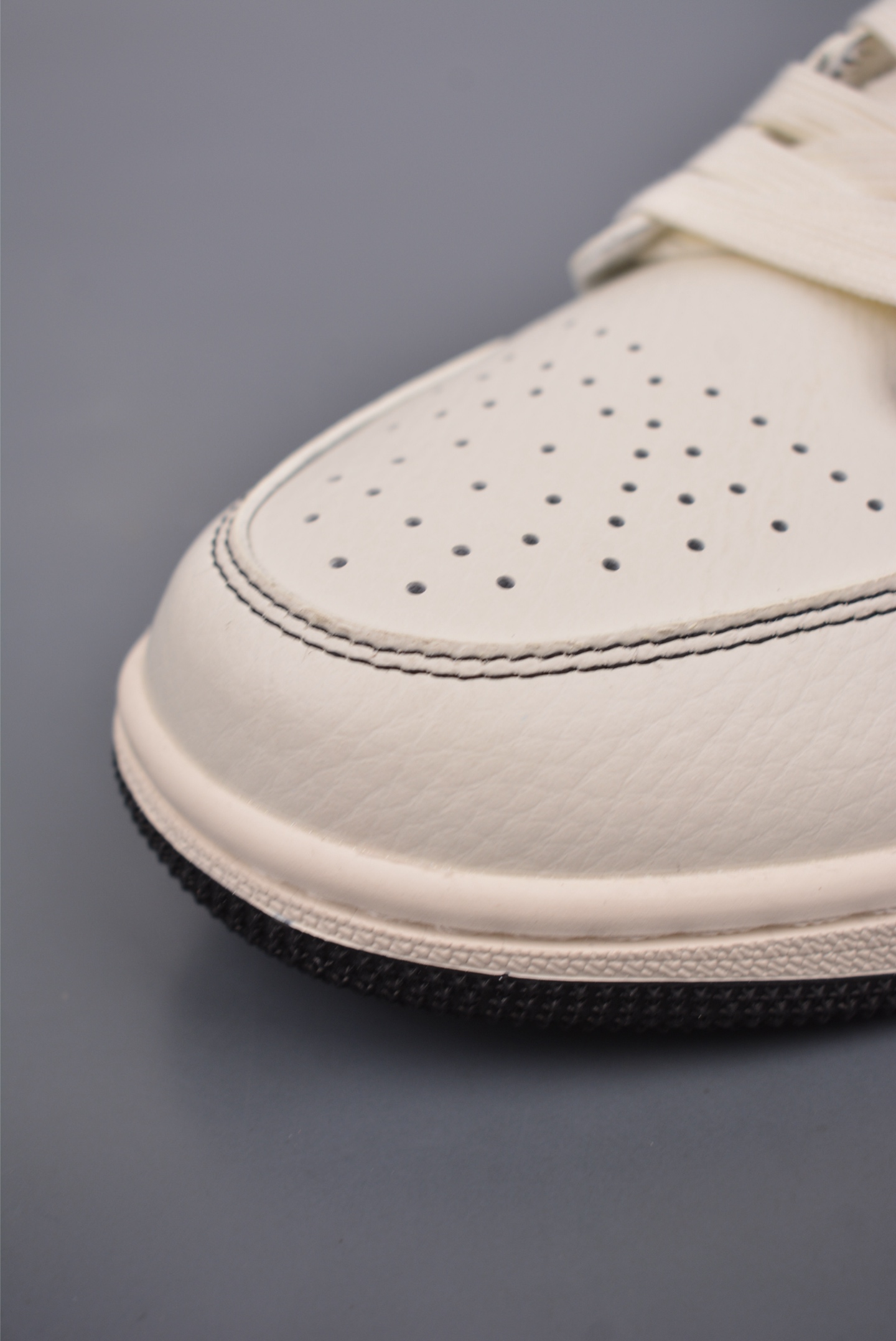 Nike Jordan Air Jordan 1 Supreme联名 XX3318-108