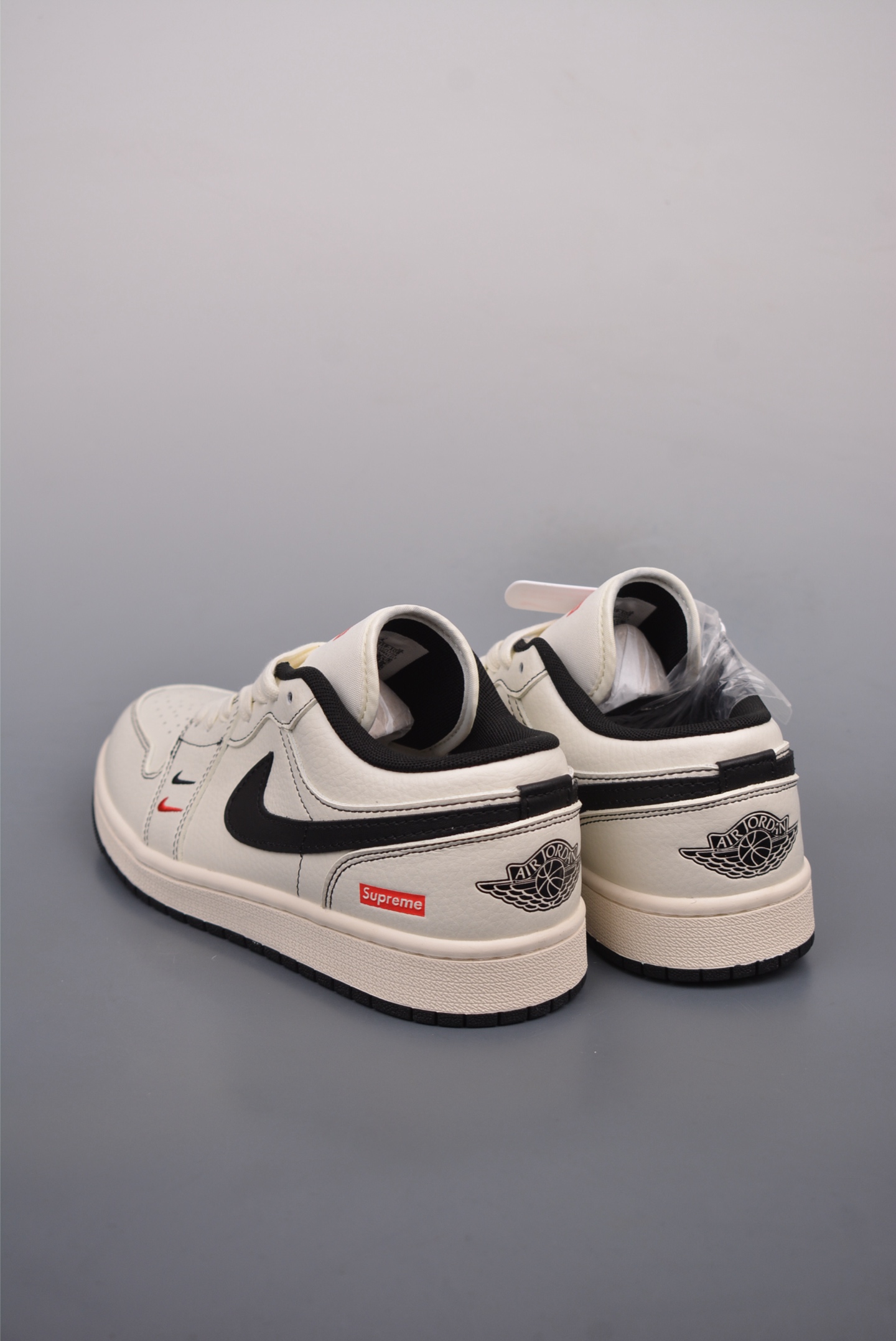 Nike Jordan Air Jordan 1 Supreme联名 XX3318-108