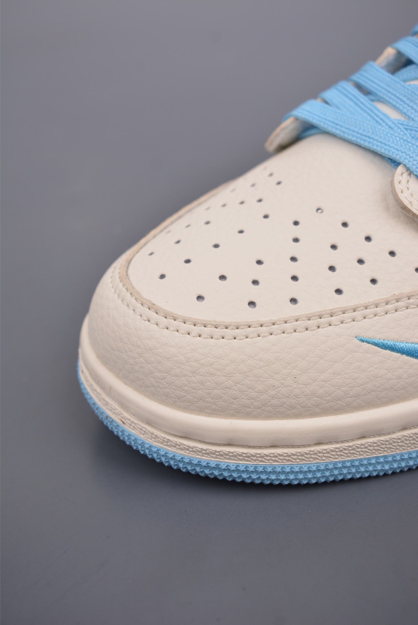 Nike Jordan Air Jordan 1 倒钩联名  DIY1688-002