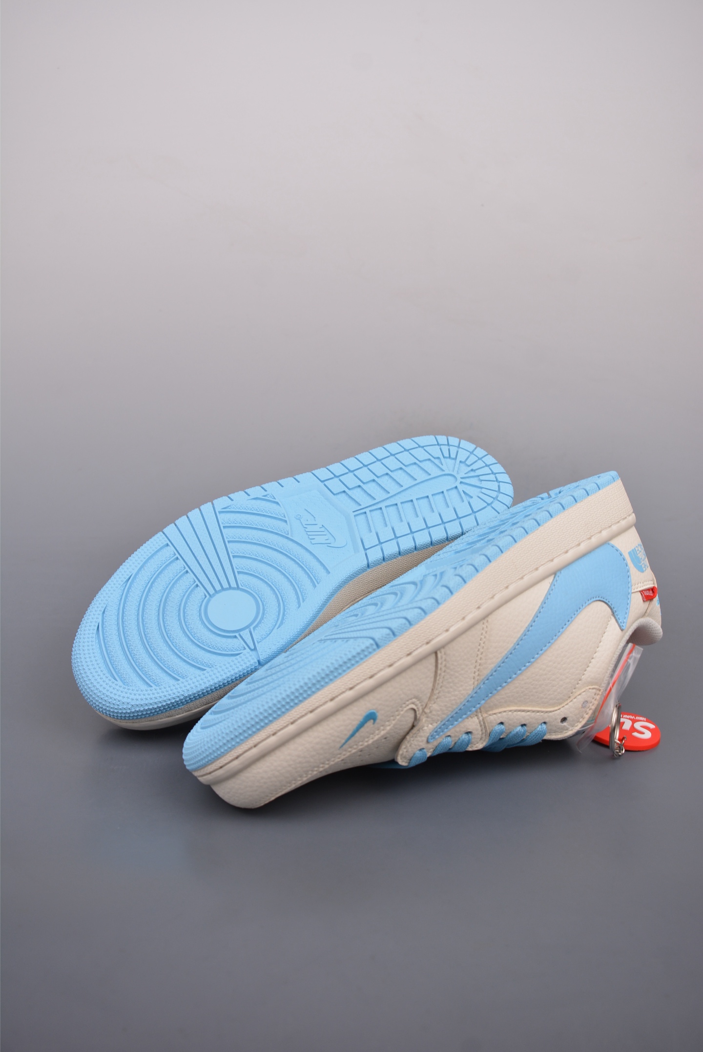 Nike Jordan Air Jordan 1 倒钩联名  DIY1688-002