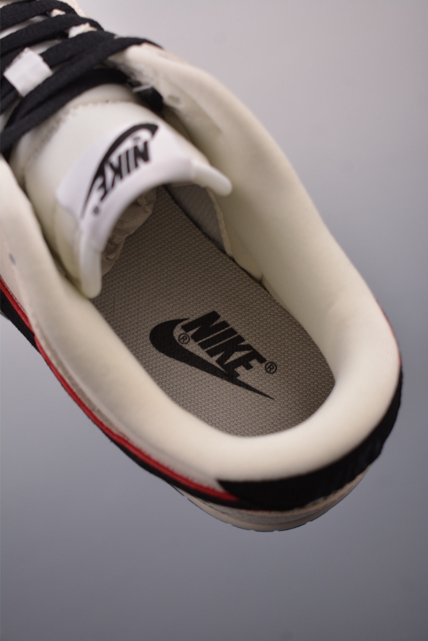Nike SB Dunk Low 新百伦联名  LW1818-110
