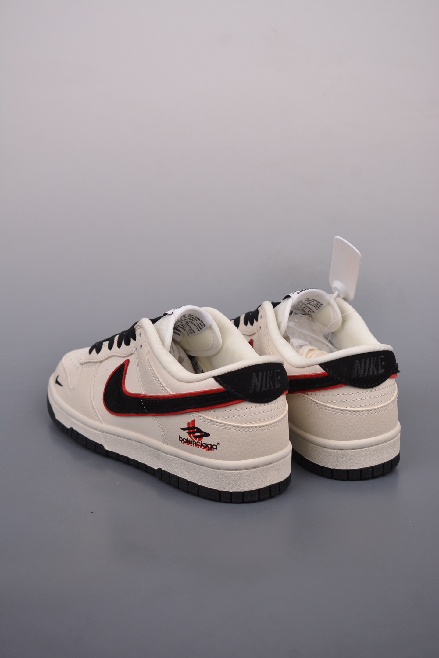 Nike SB Dunk Low 新百伦联名  LW1818-110