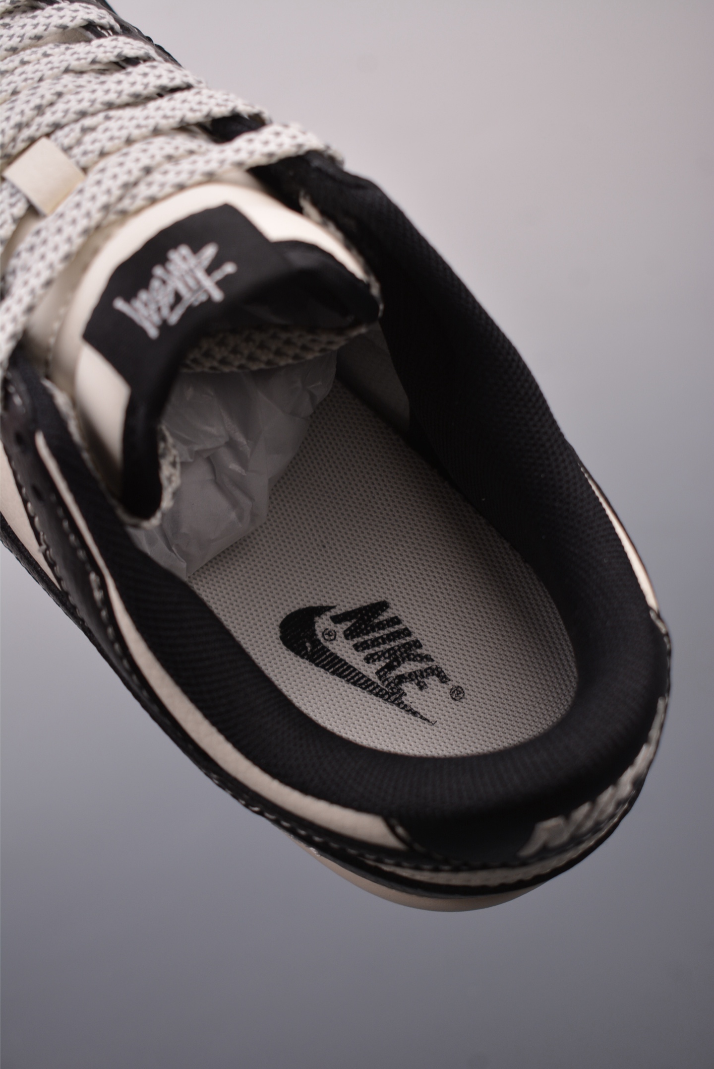 Nike SB Dunk Low 斯图西联名  XX3168-120