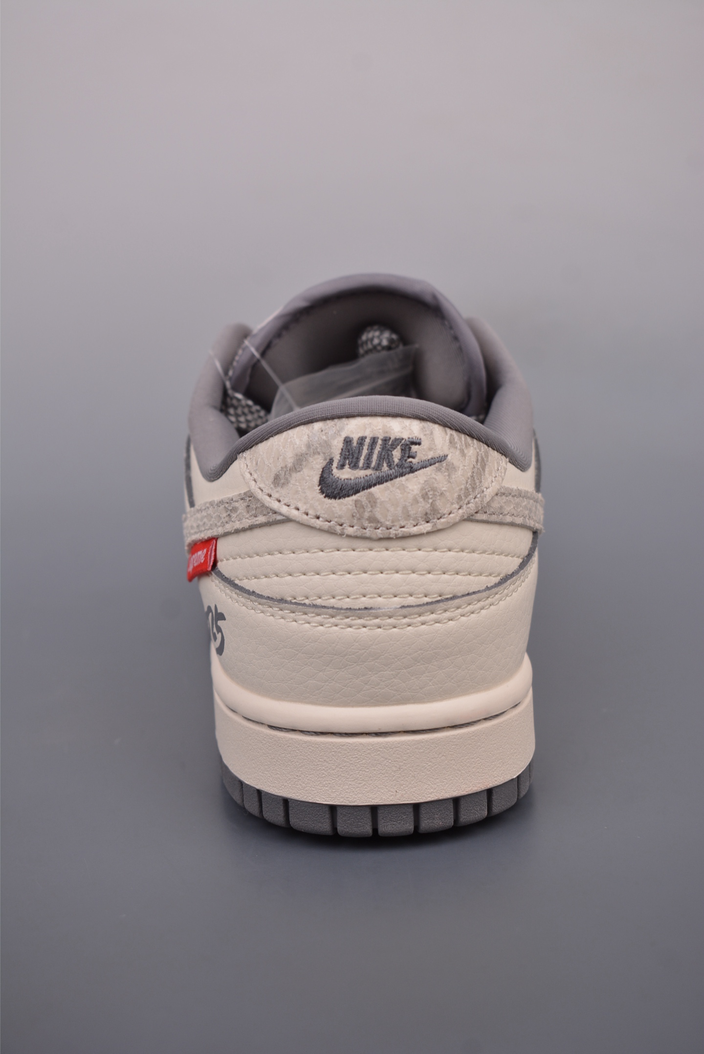 Nike SB Dunk Low 蛇年限定  XS1086-019