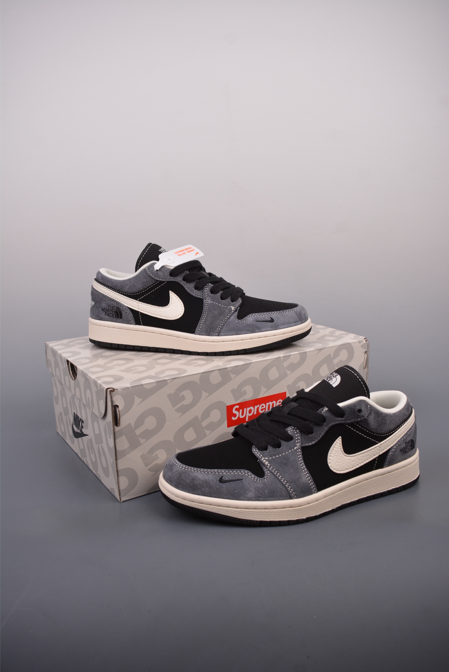 Nike Jordan Air Jordan 1 Supreme联名  XX3318-510