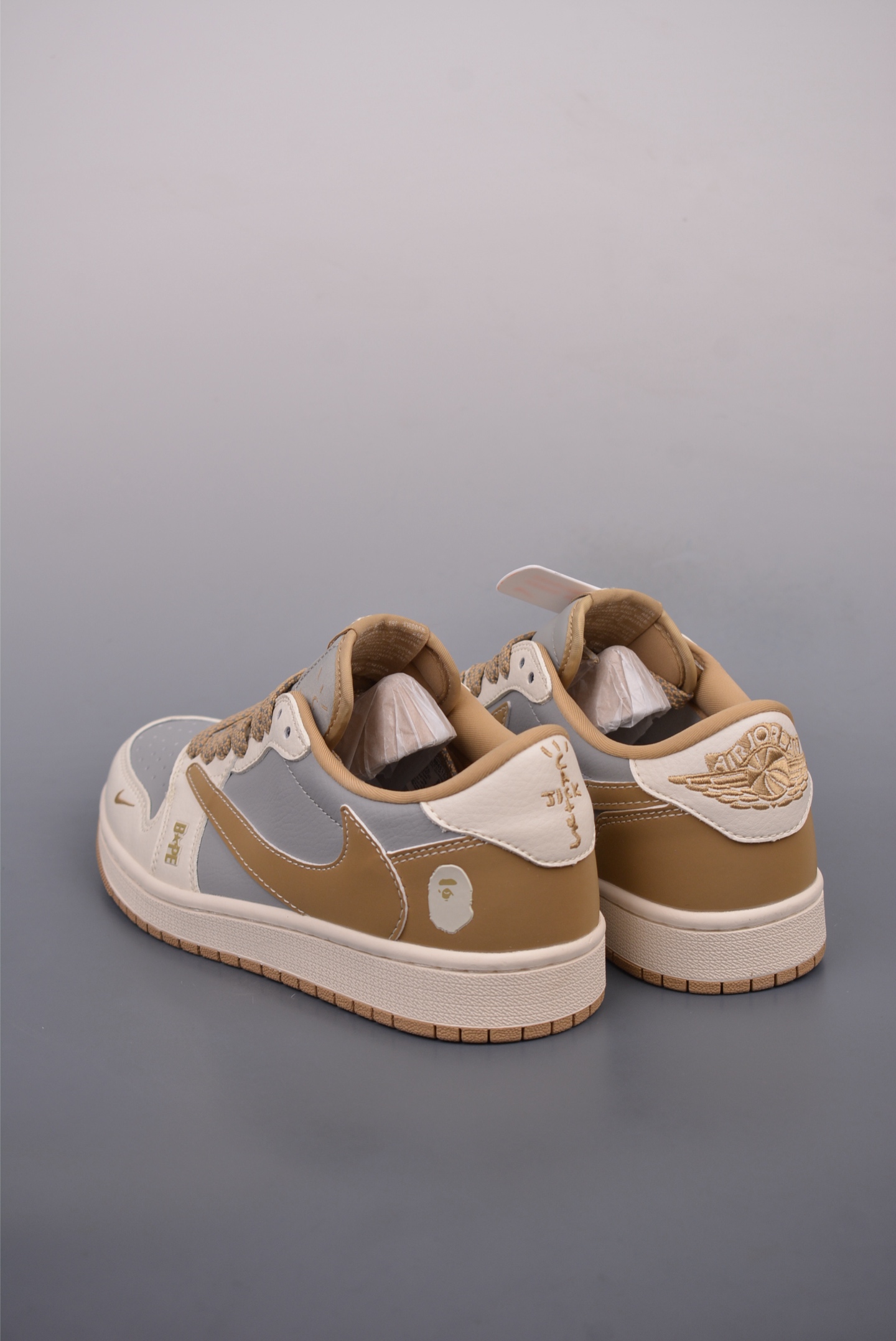 Fragment x Travis Scott x猿人头 Air Jordan 1 Low 三方联名倒钩  BB6511-623