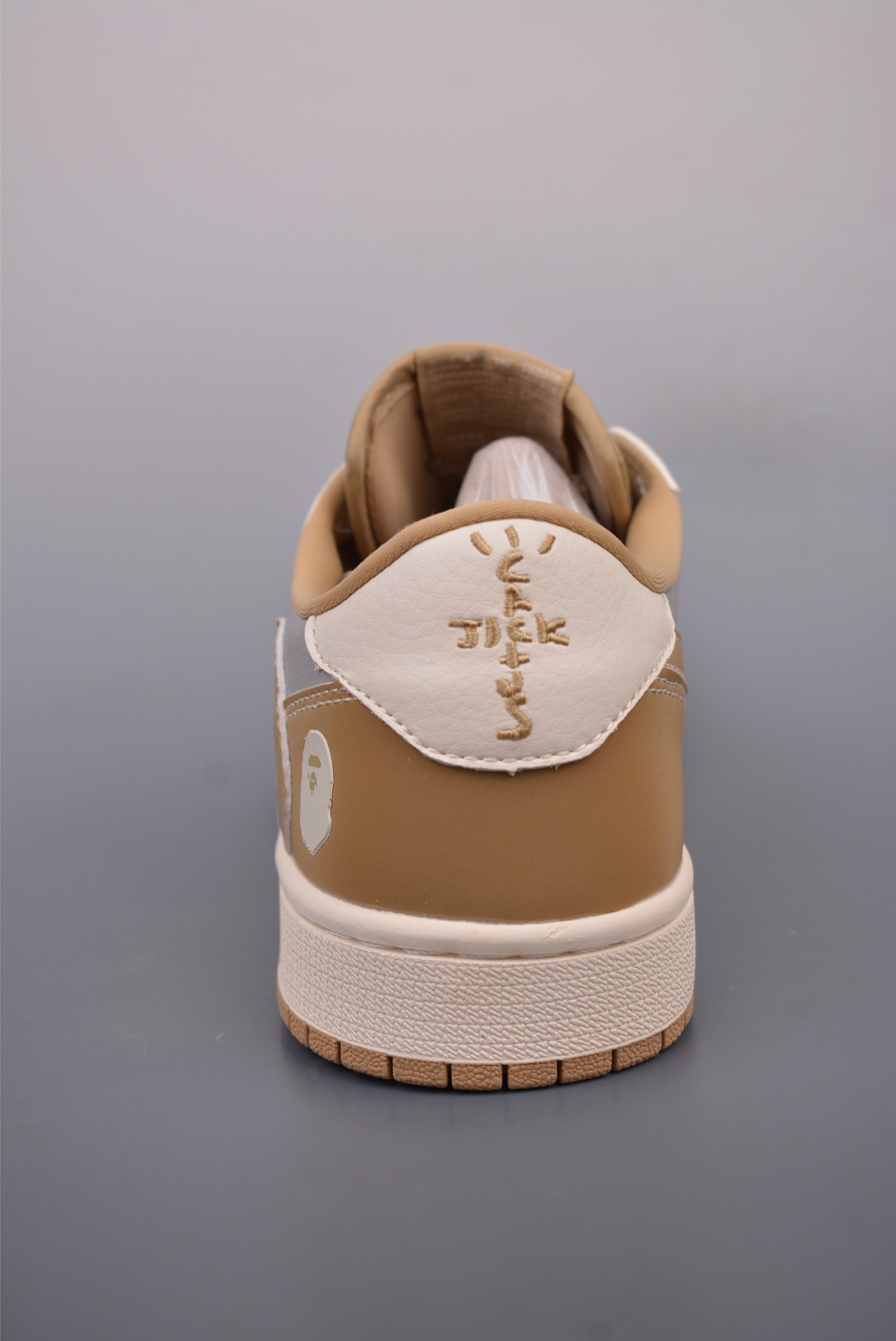 Fragment x Travis Scott x猿人头 Air Jordan 1 Low 三方联名倒钩  BB6511-623