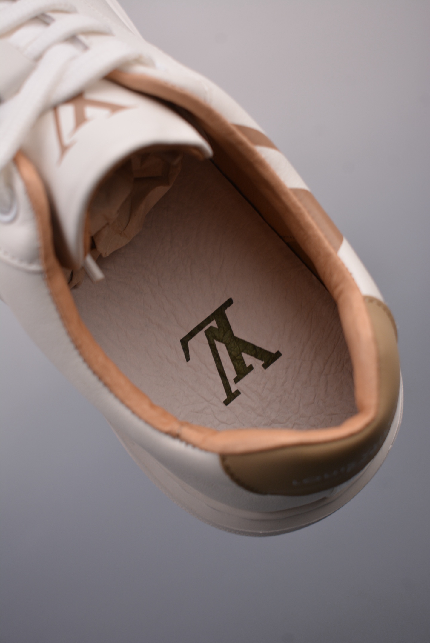 Louis vuitton Trainer Sneaker Low 休闲运动文化百搭篮球板鞋 51BCOLORE