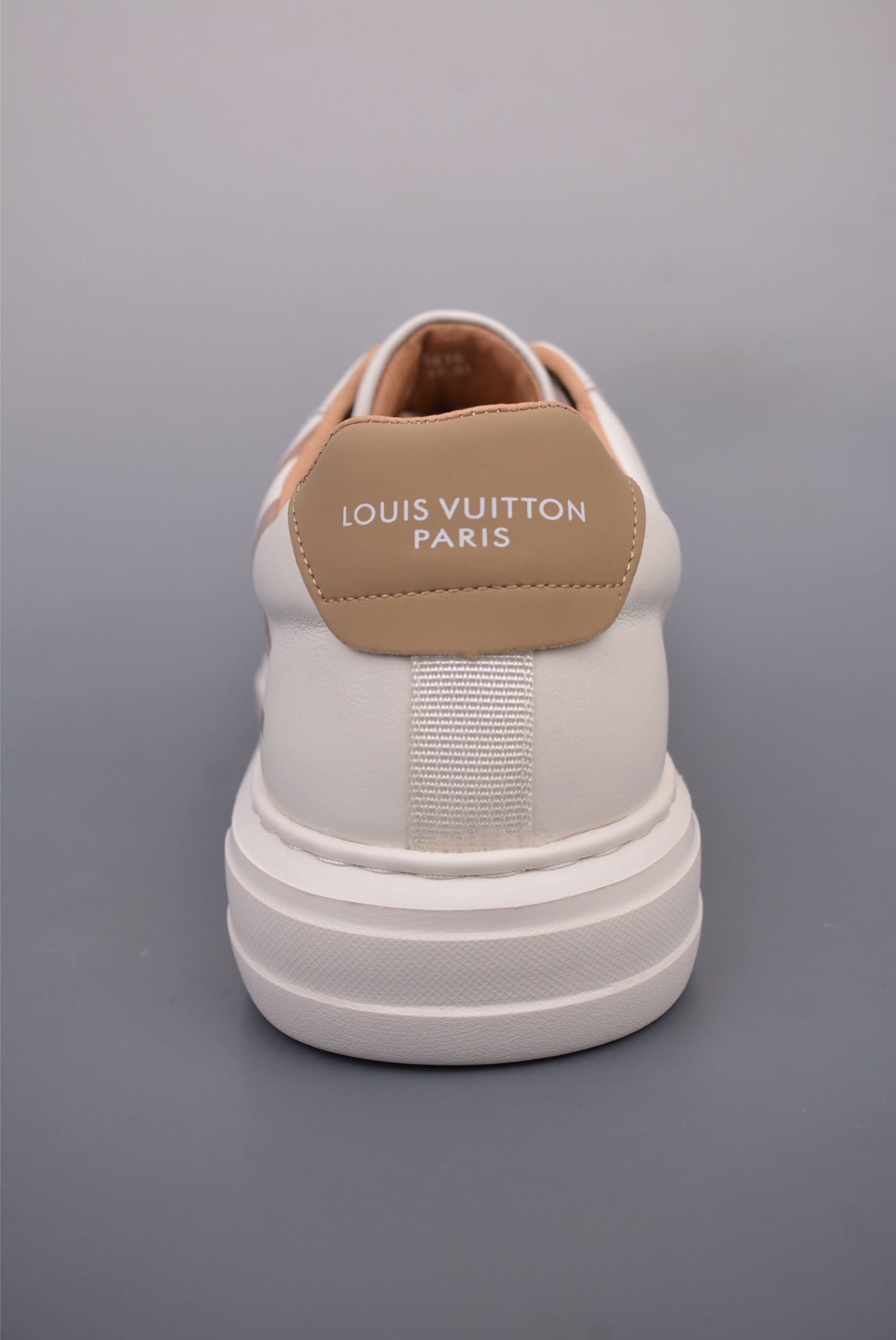 Louis vuitton Trainer Sneaker Low 休闲运动文化百搭篮球板鞋 51BCOLORE